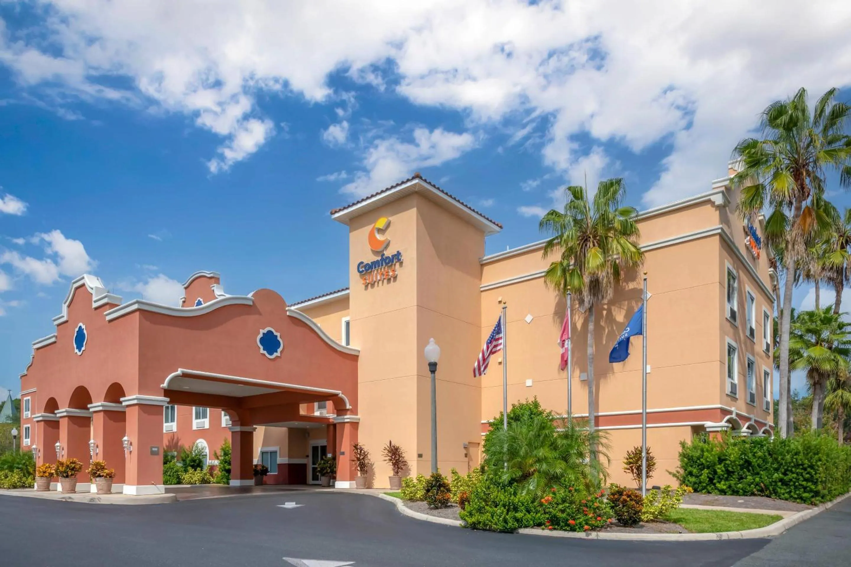 Property building in Comfort Suites Lady Lake - The Villages