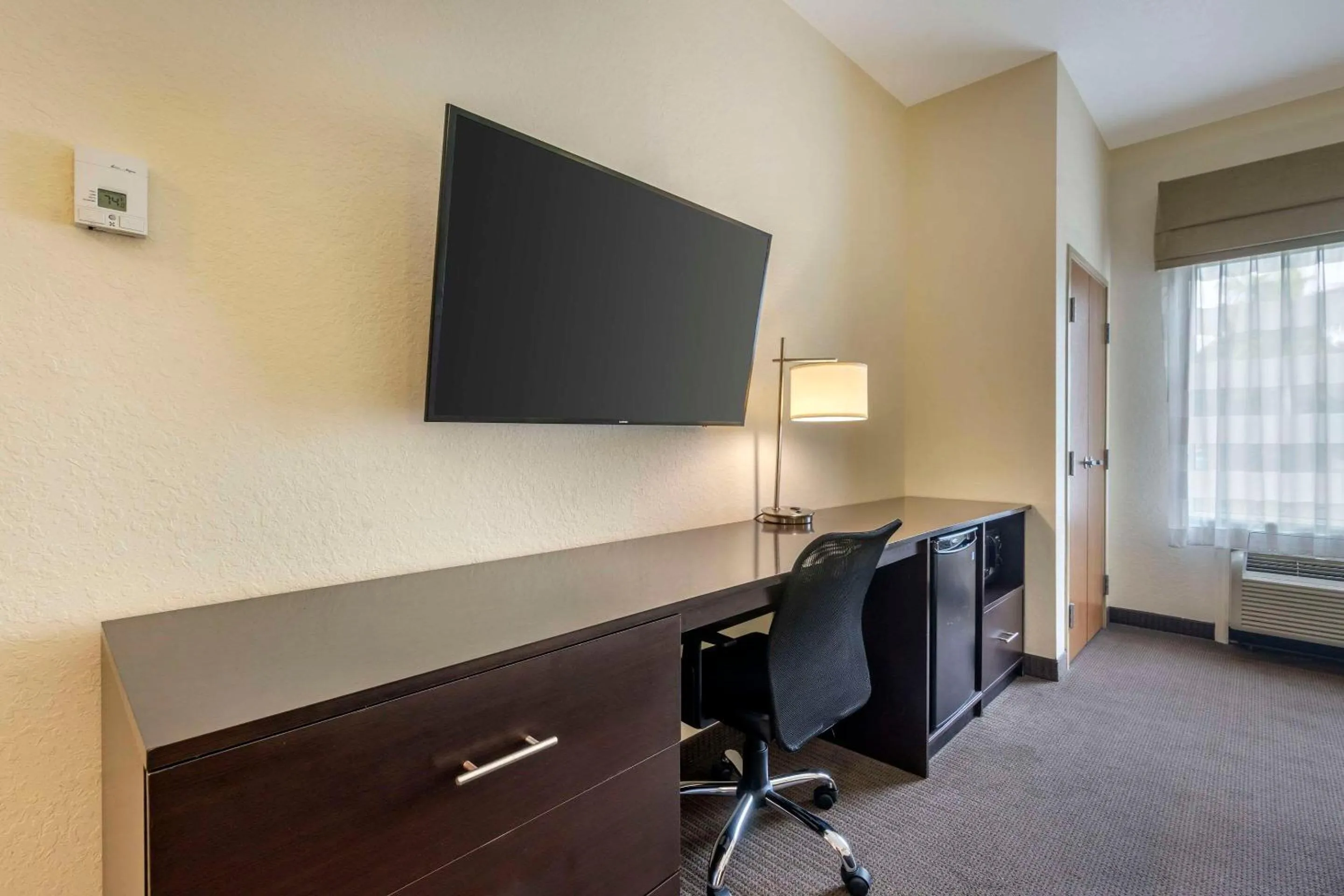 Bedroom, Bed in Sleep Inn & Suites Port Charlotte-Punta Gorda