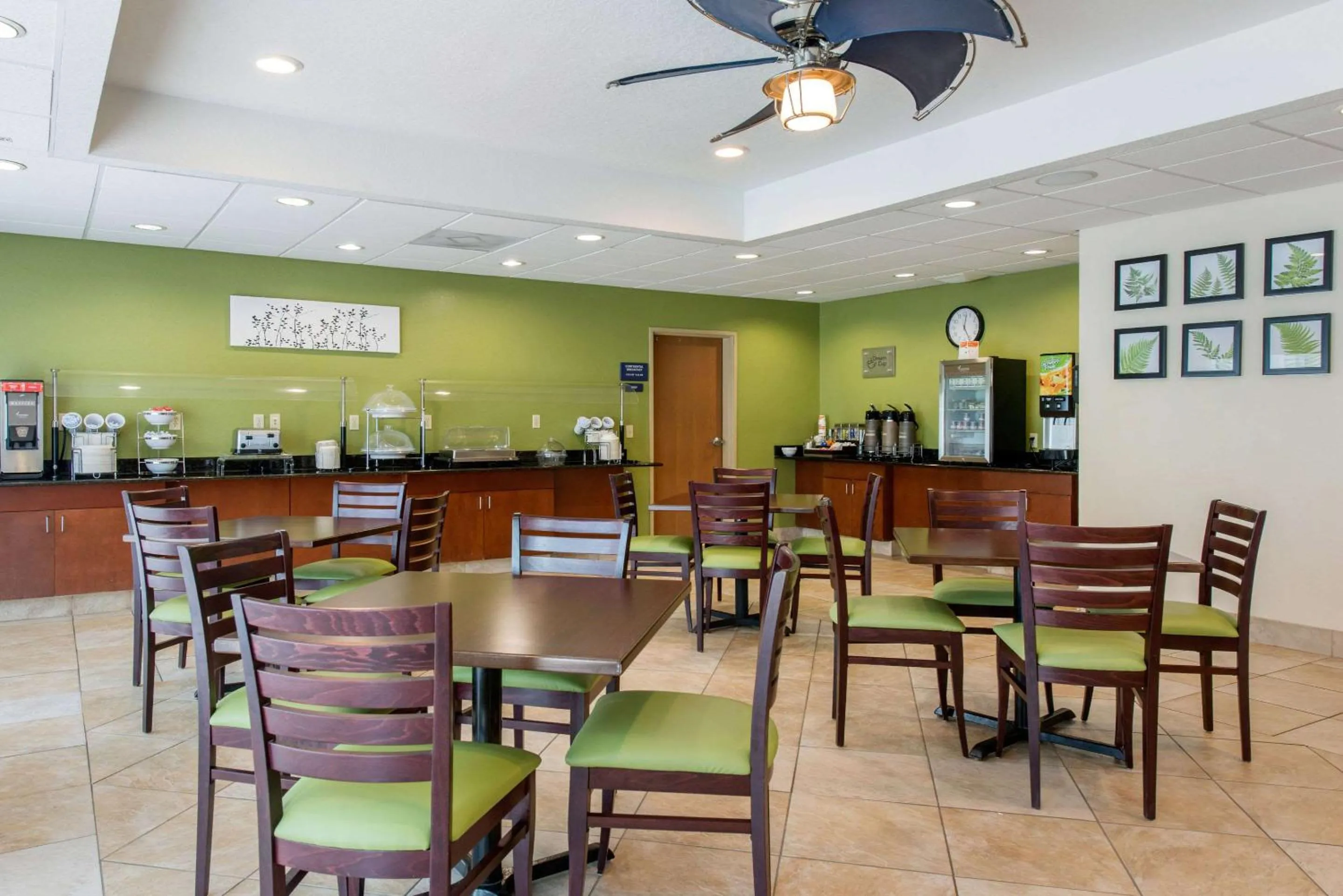 Breakfast in Sleep Inn & Suites Port Charlotte-Punta Gorda