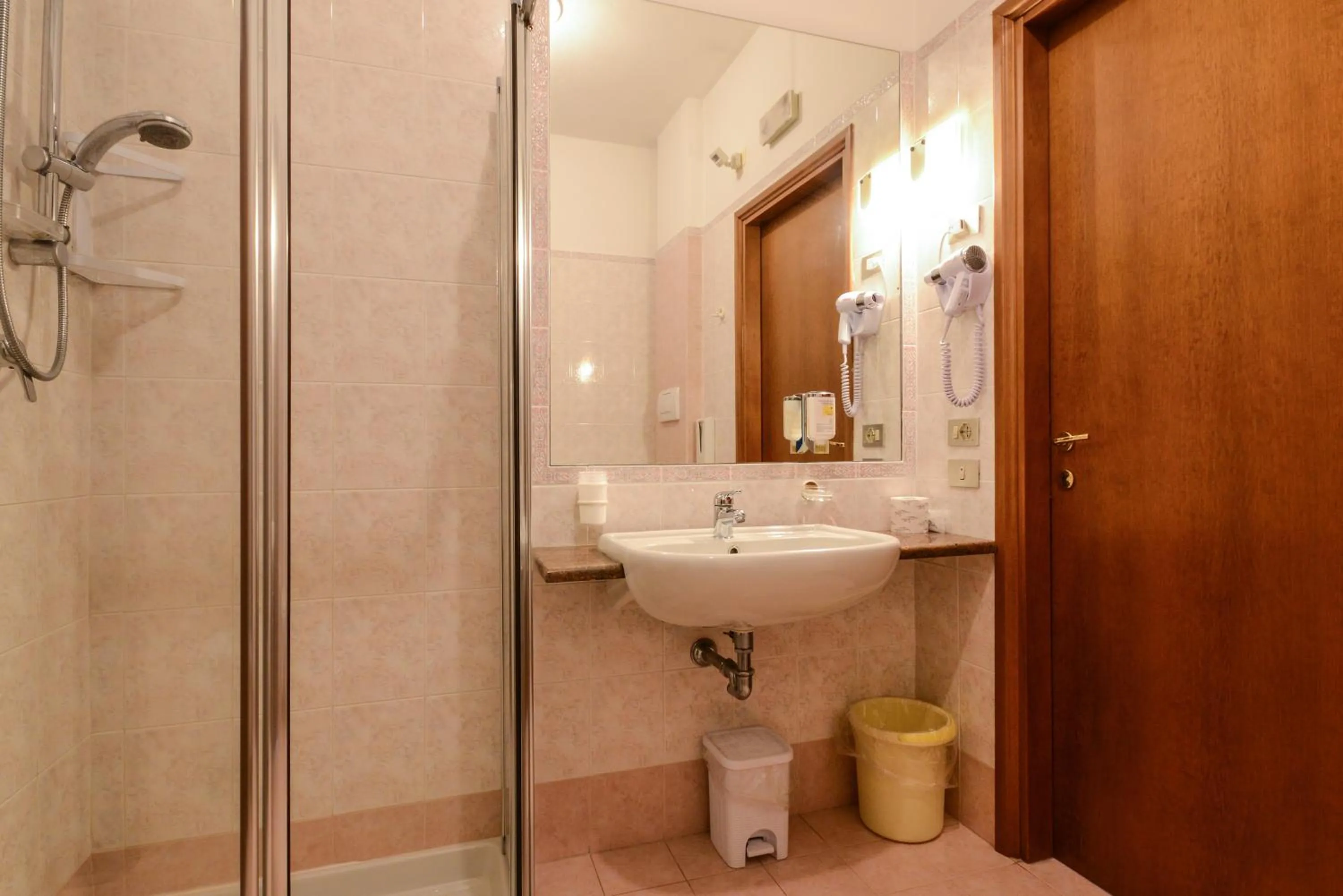 Bathroom in Hotel Miramar