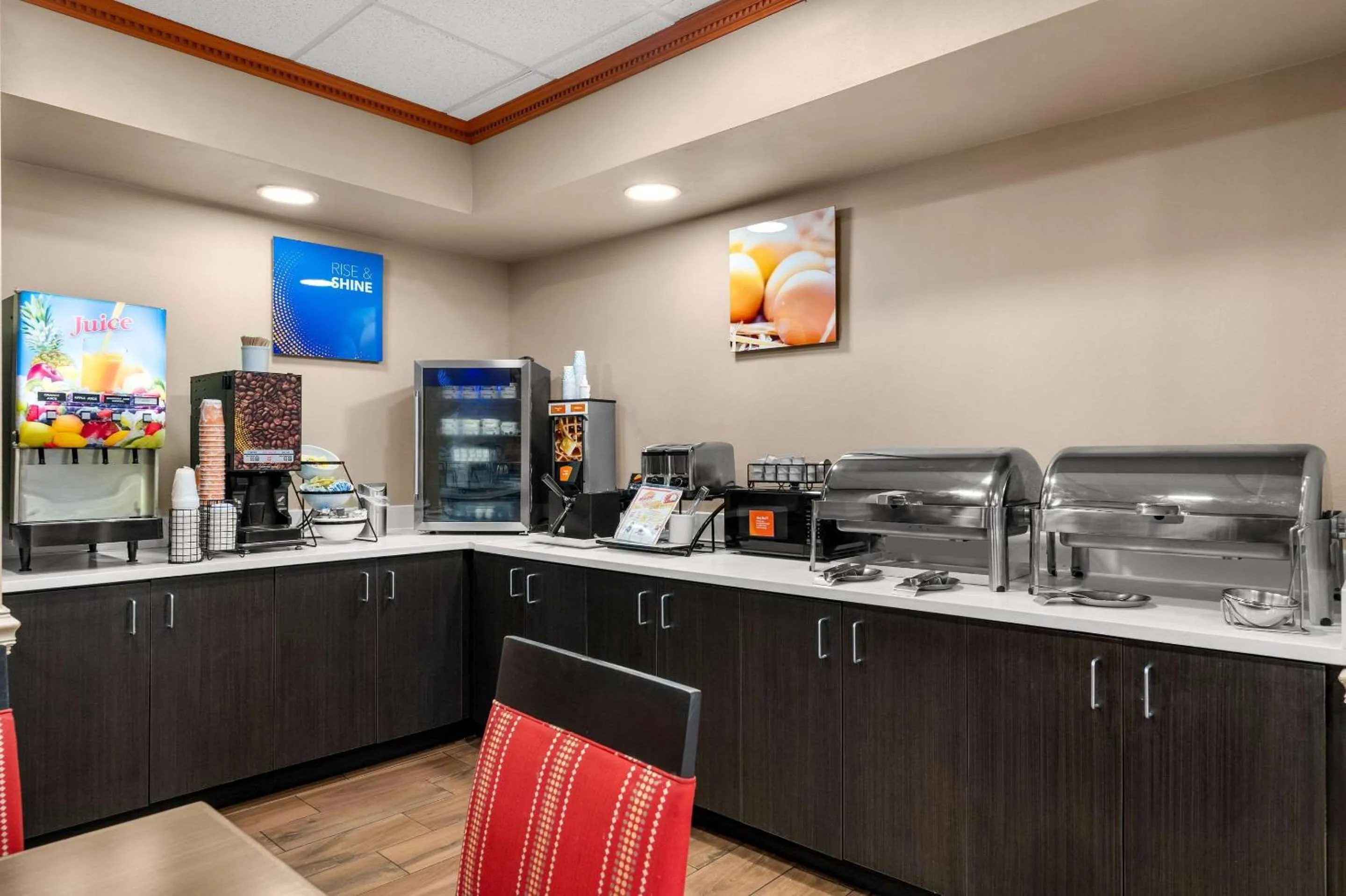 Breakfast in Comfort Inn & Suites Chipley I-10