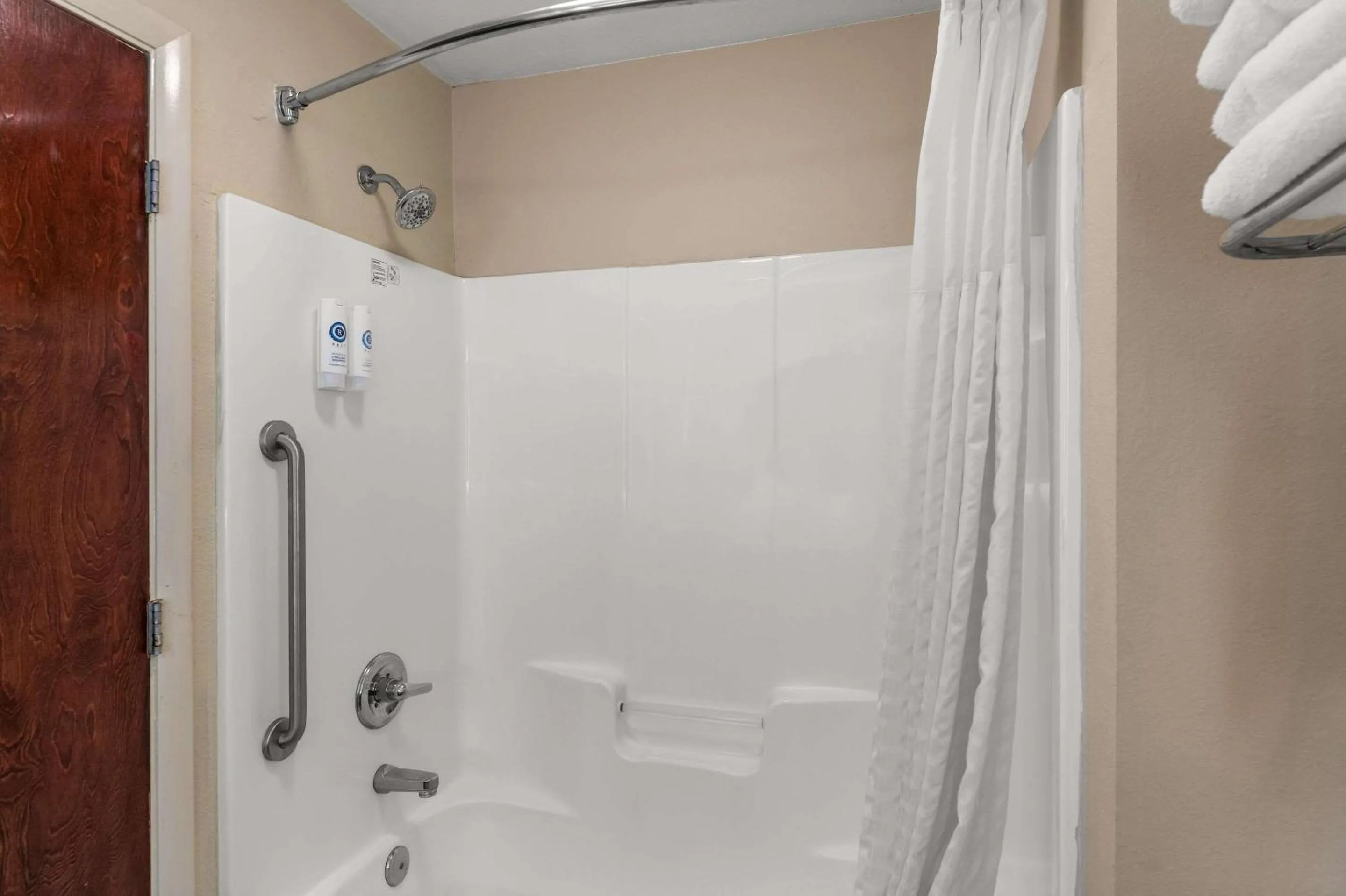 Bedroom in Comfort Inn & Suites Chipley I-10