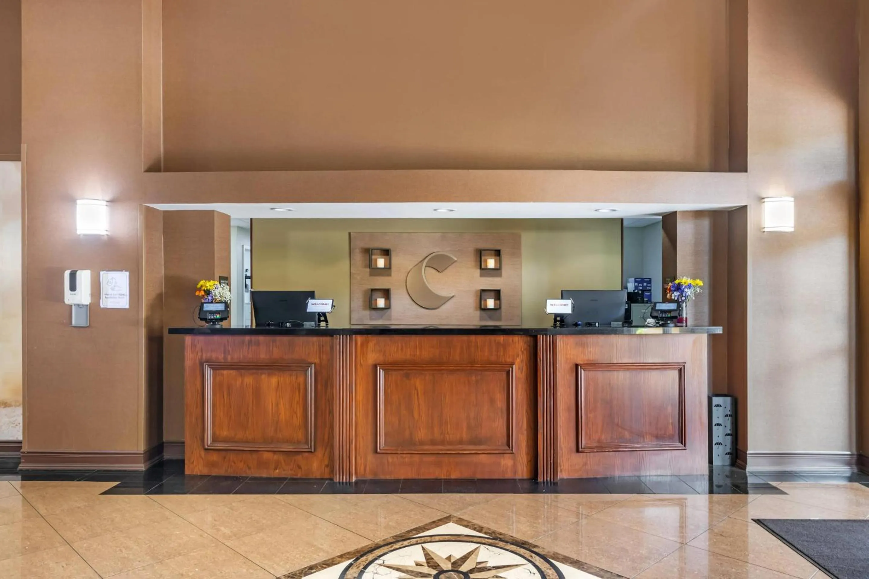 Lobby or reception in Comfort Suites Ocala North