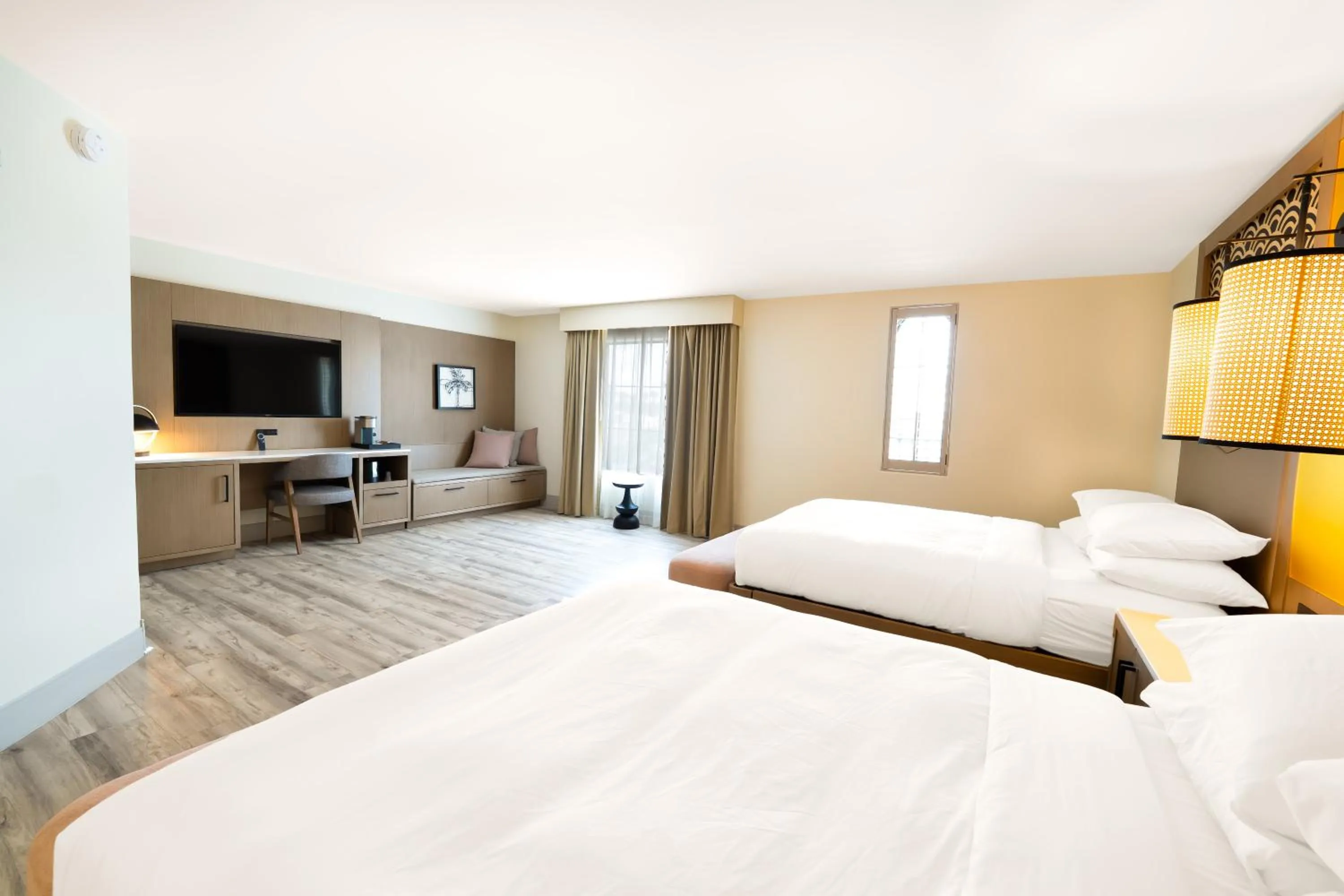 Bed in Castillo Real St Augustine Beach,Tapestry Collection Hilton