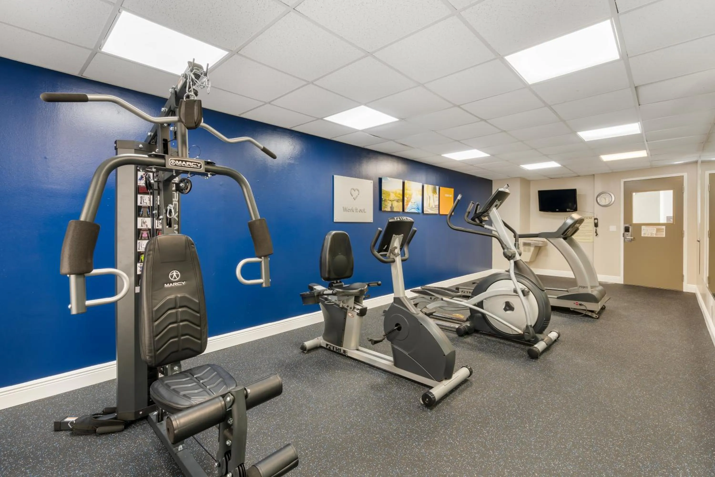 Fitness centre/facilities in Comfort Suites West Jacksonville