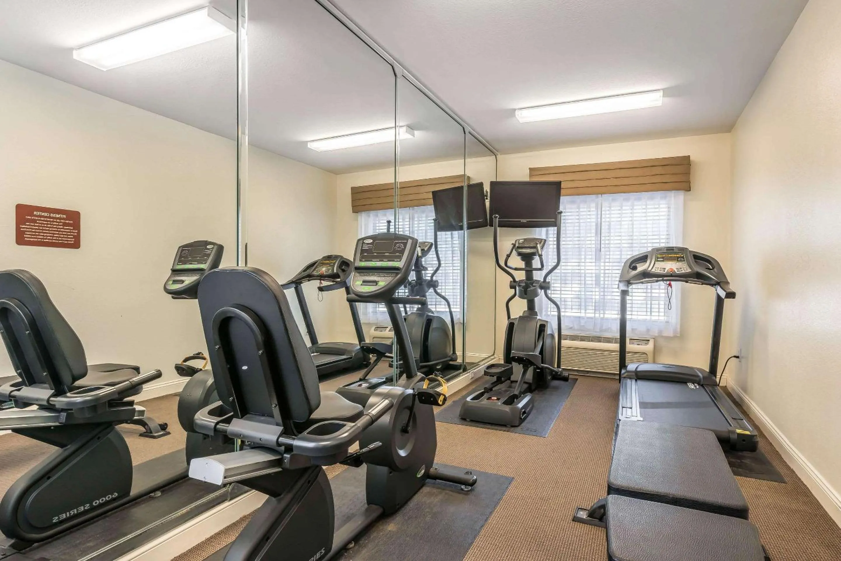 Fitness centre/facilities in Sleep Inn & Suites University-Shands