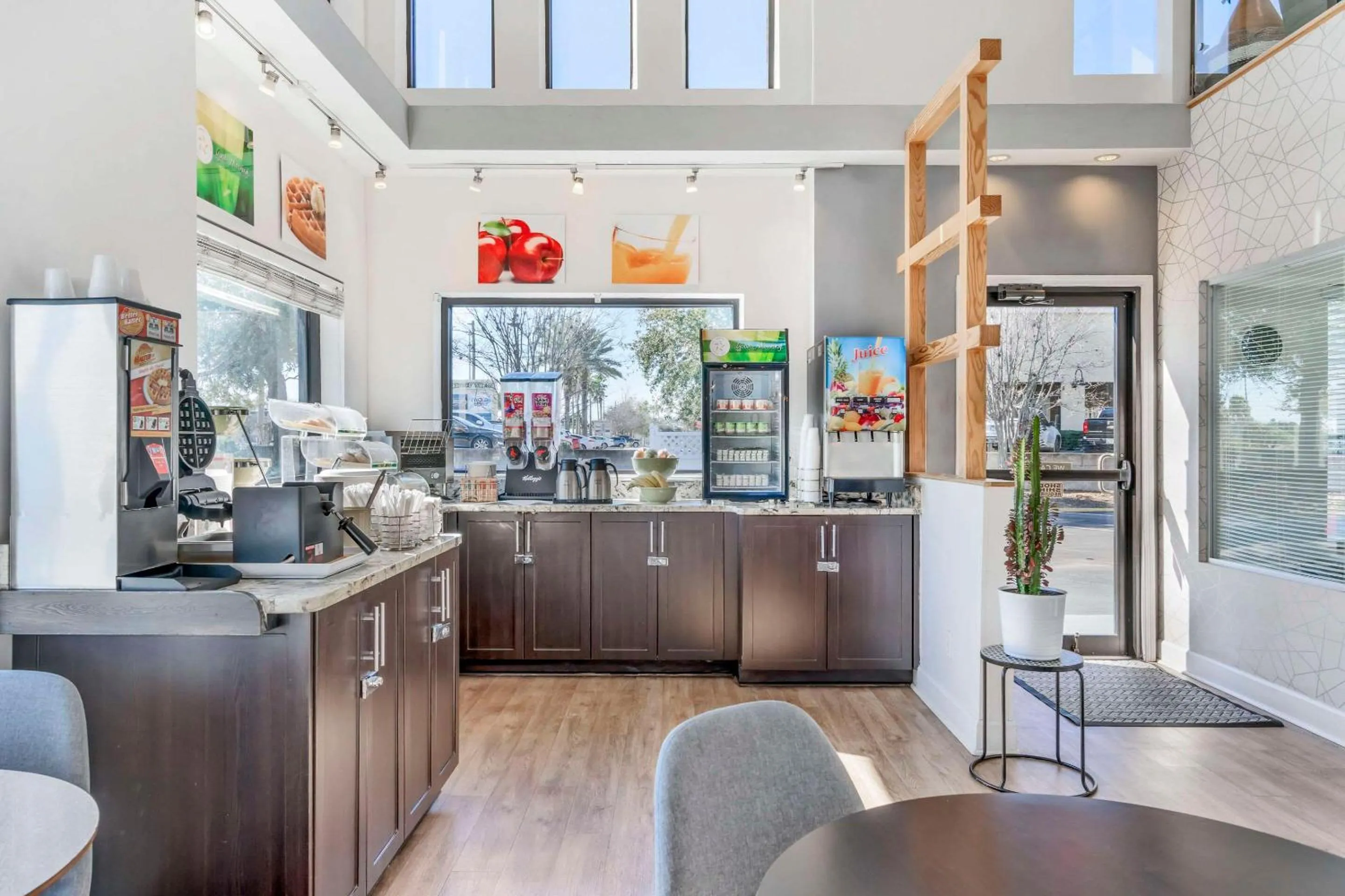 Breakfast in Quality Inn Daytona Speedway - I-95