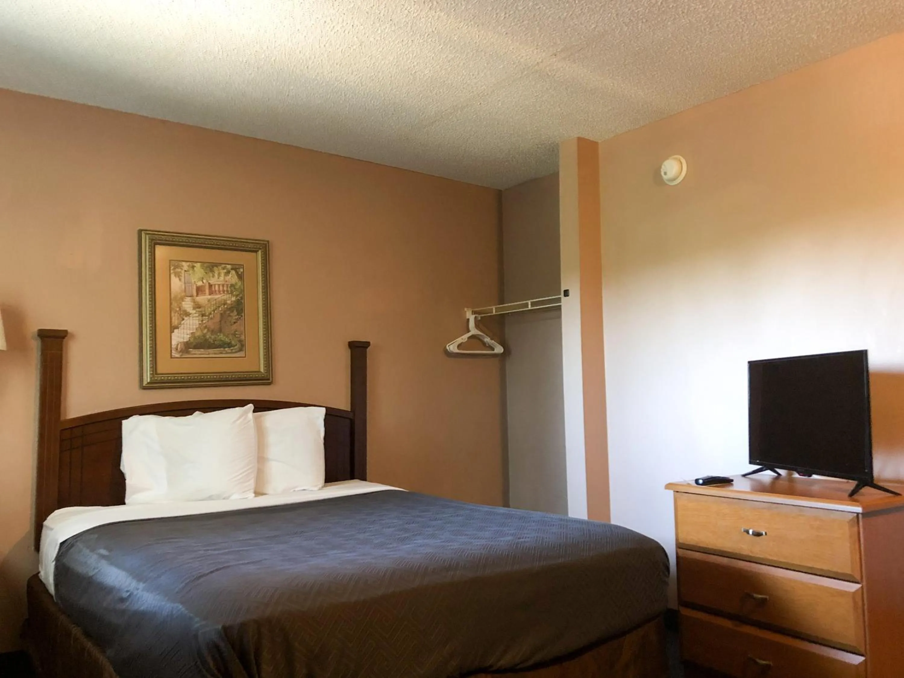 Bedroom, Bed in Motel 6-Jacksonville, FL - South