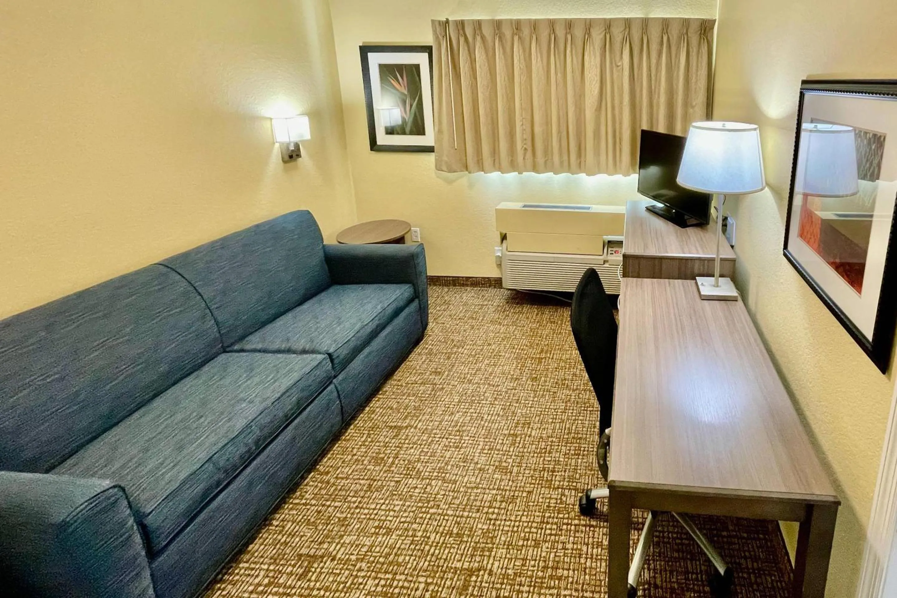 Bedroom in Suburban Studios Fort Myers Cape Coral