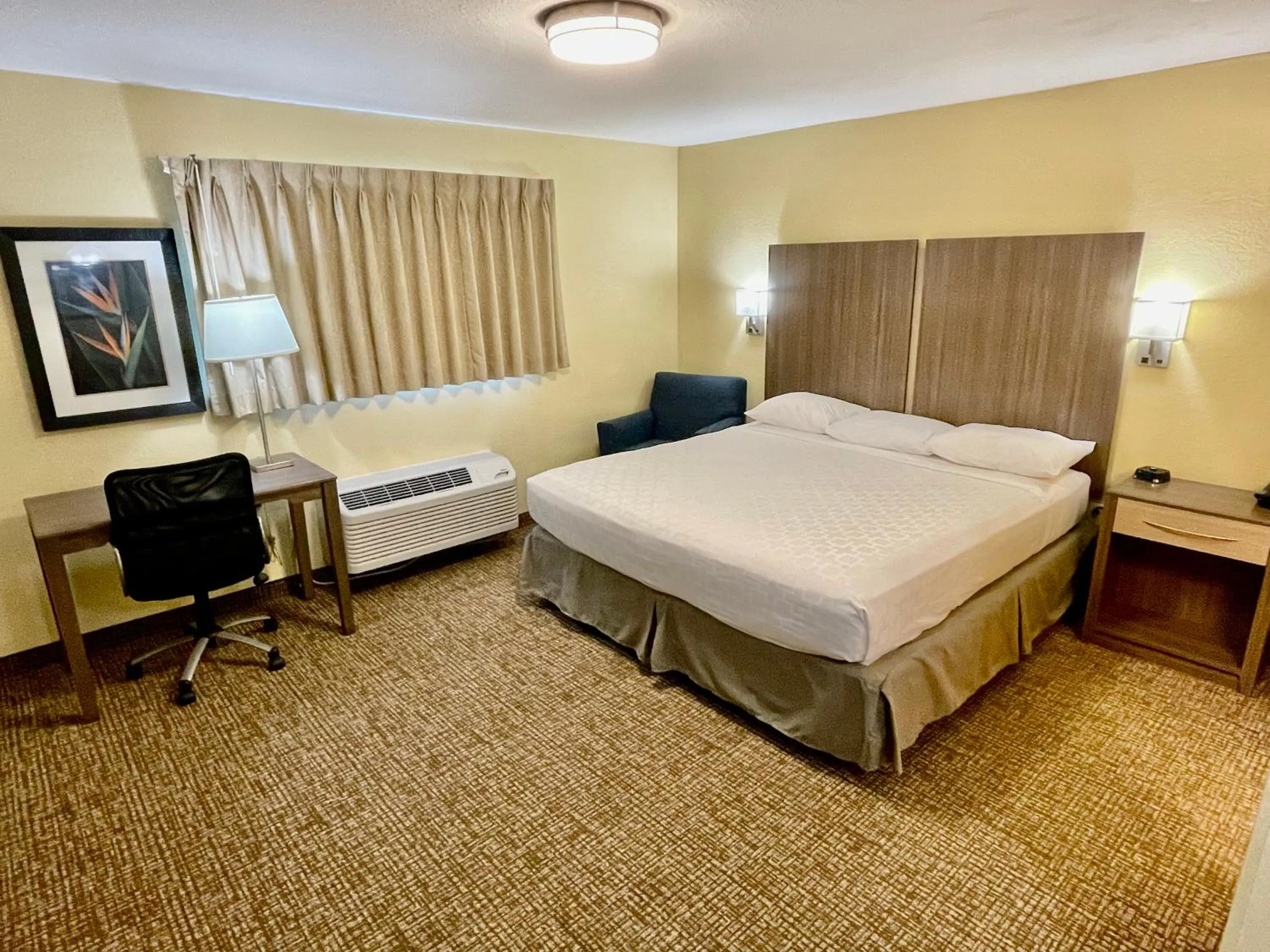 Bed in Suburban Studios Fort Myers Cape Coral