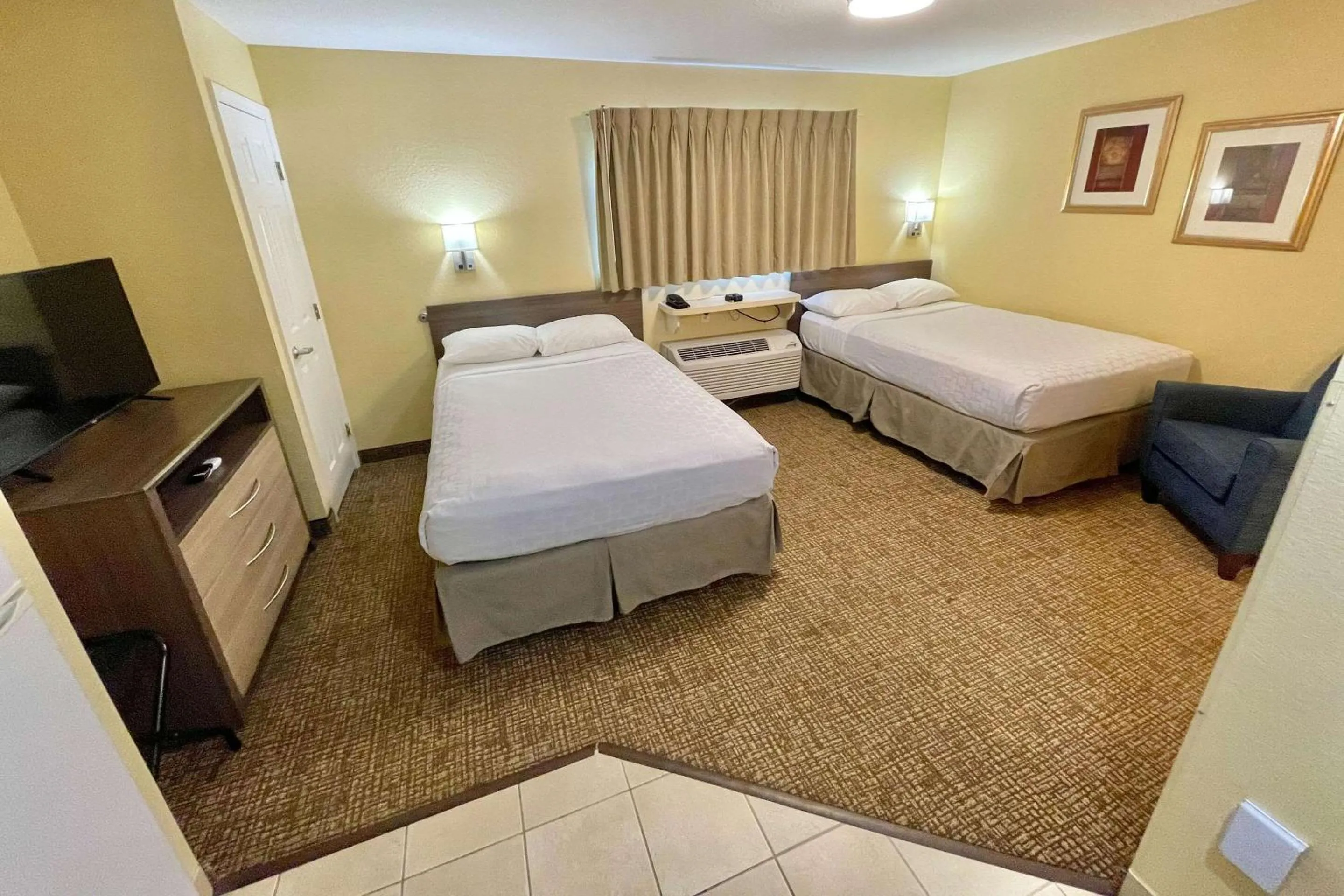 Double Room with Two Double Beds - Non-Smoking in Suburban Studios Fort Myers Cape Coral
