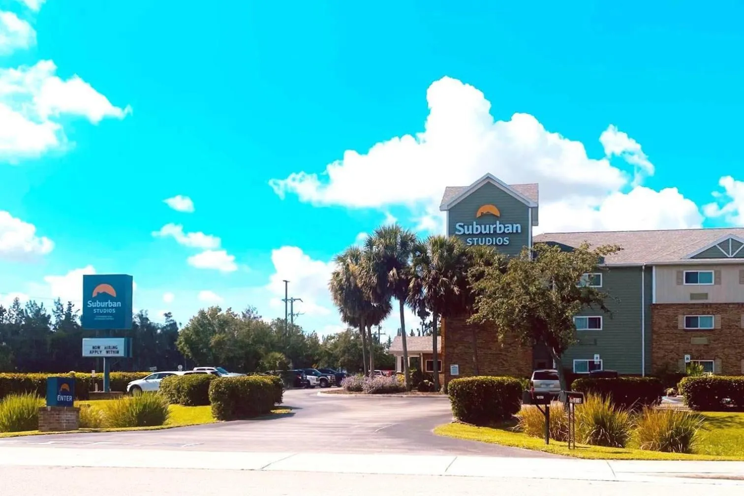 Property building in Suburban Studios Fort Myers Cape Coral