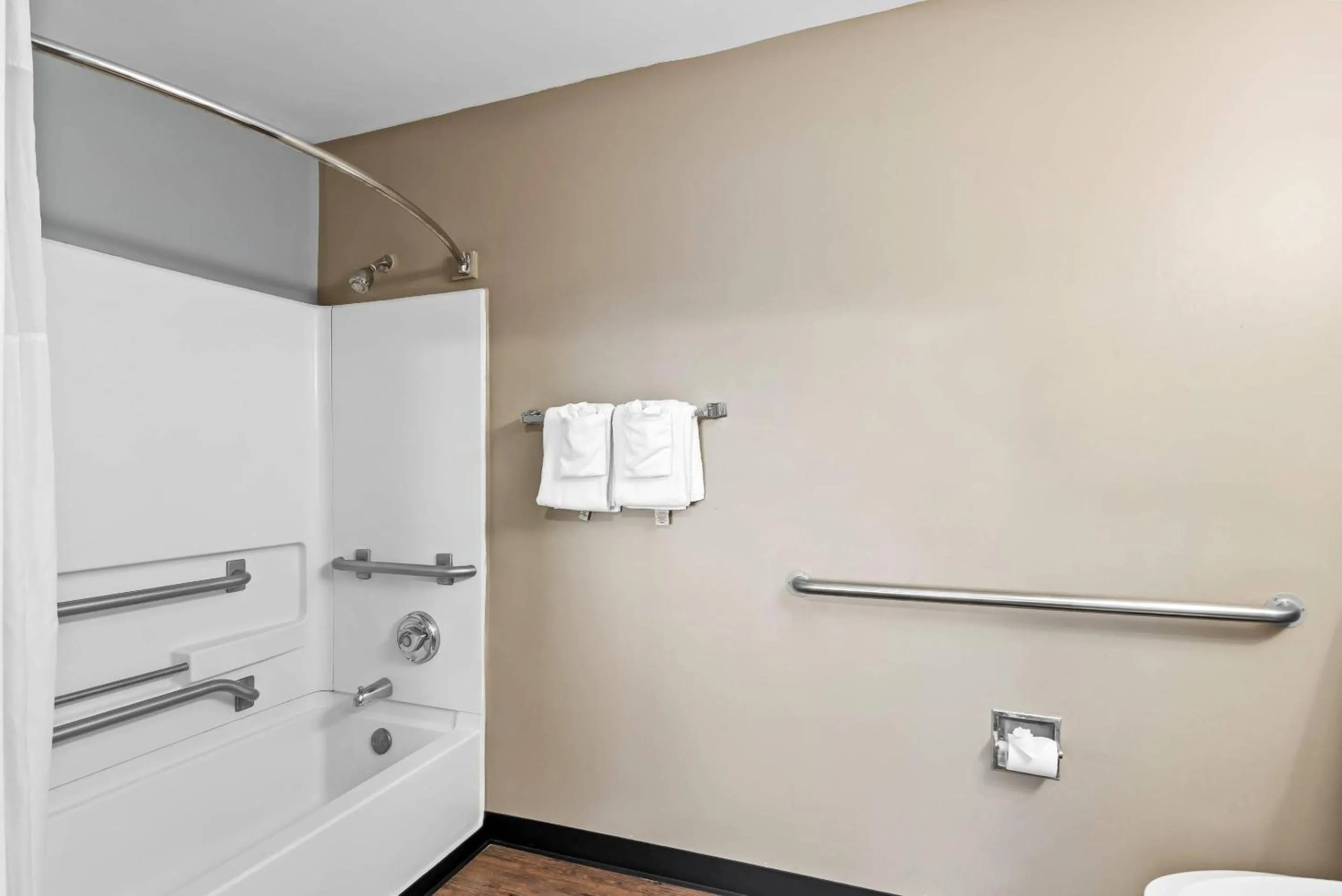 Bedroom in Suburban Studios Stuart near Federal Hwy 1