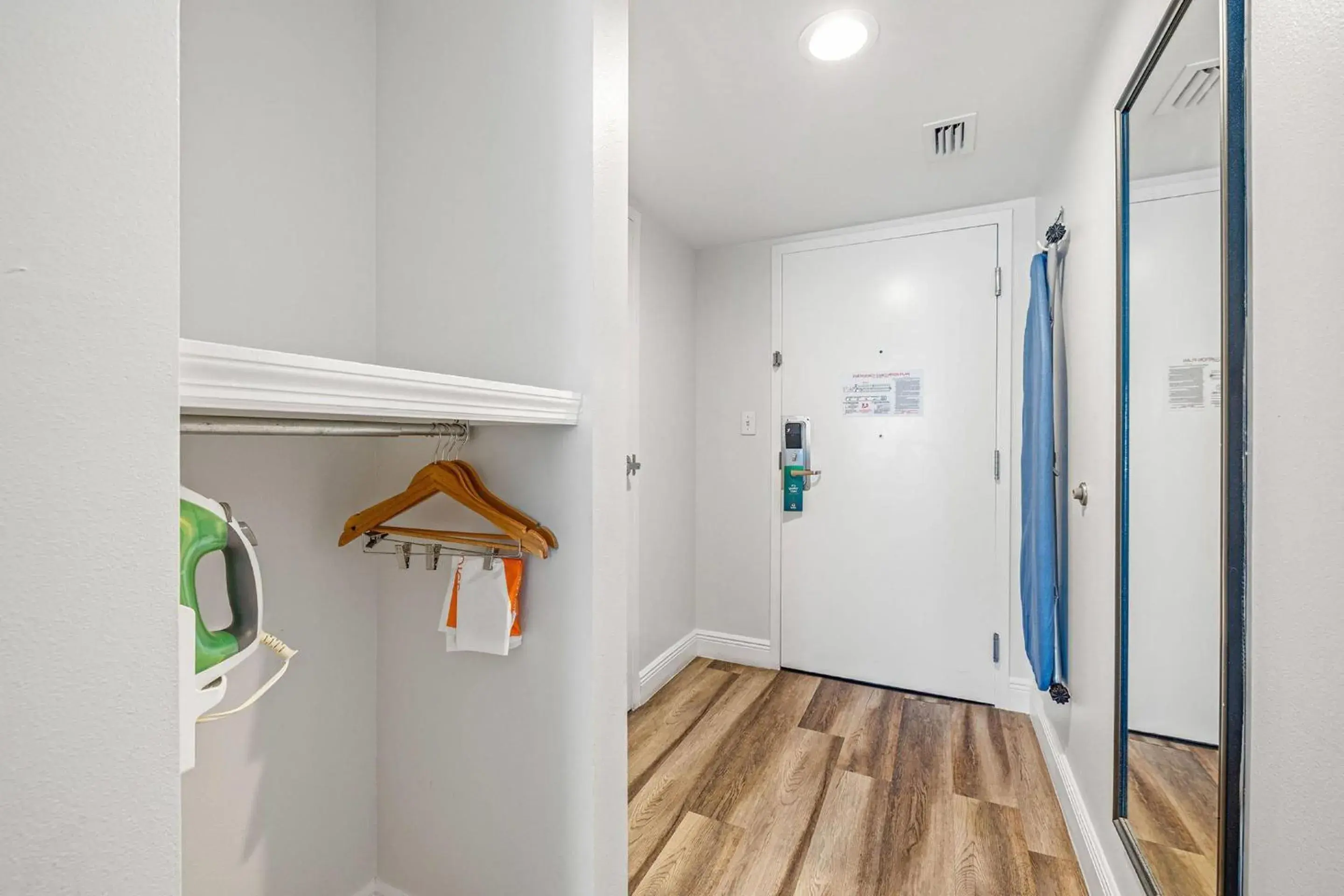 Queen Room with Two Queen Beds - Non-Smoking in Quality Inn & Suites Tampa-Ybor City Queen Room with Two Queen Beds - Non-Smoking in Quality Inn & Suites Tampa-Ybor City