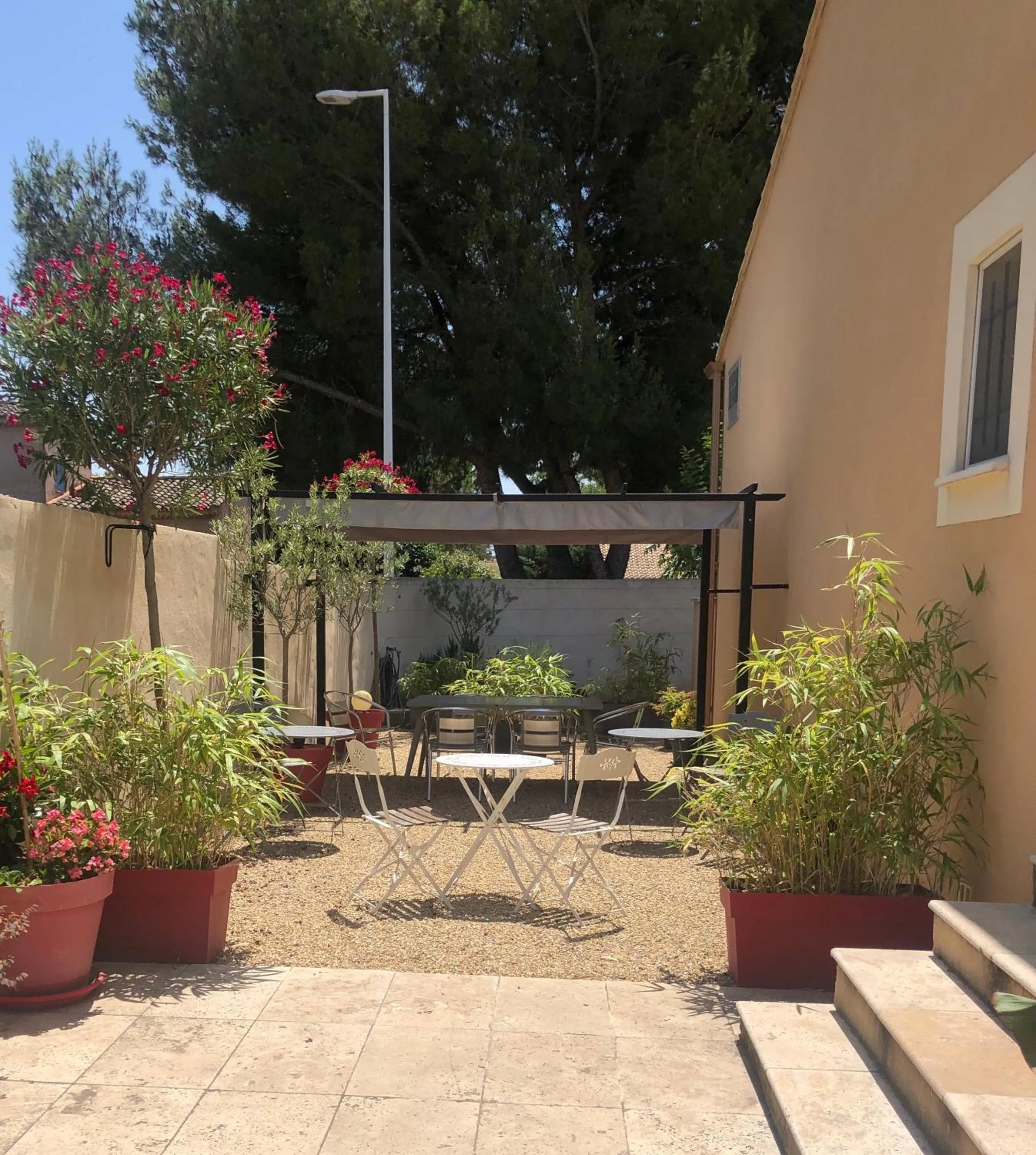 Patio in Lou Meinado, un concept "comme à l'hôtel"