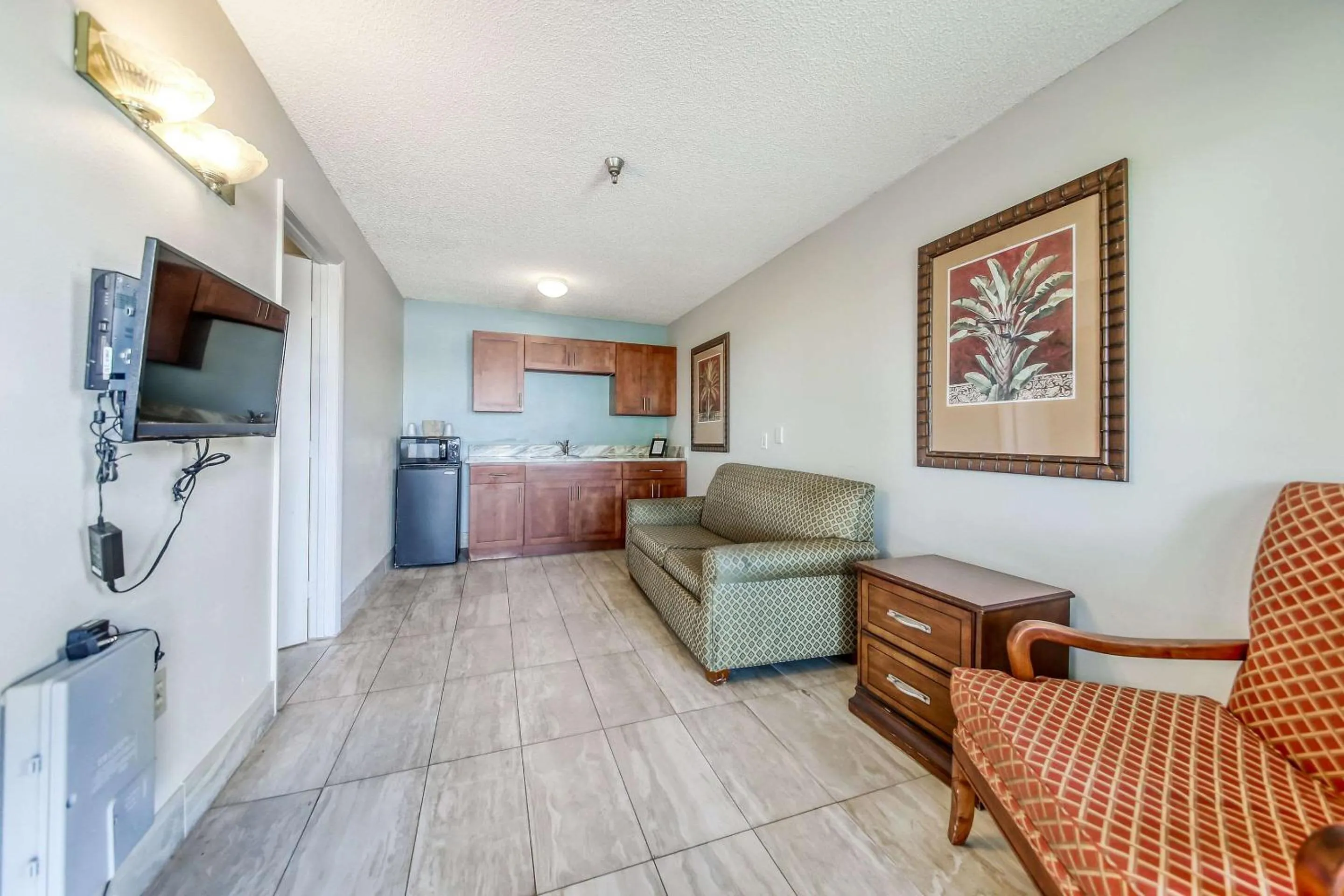 Bedroom in Rodeway Inn & Suites Haines City - Winter Haven