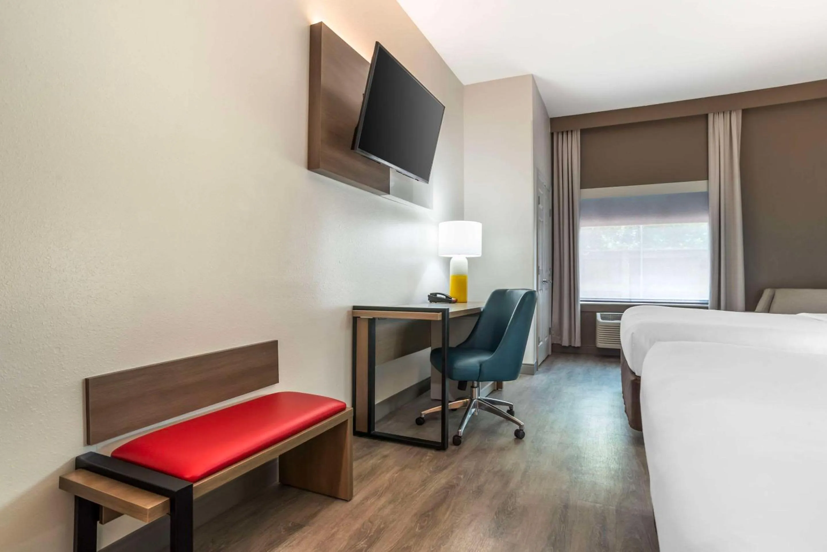 Bedroom, Bed in Comfort Inn & Suites