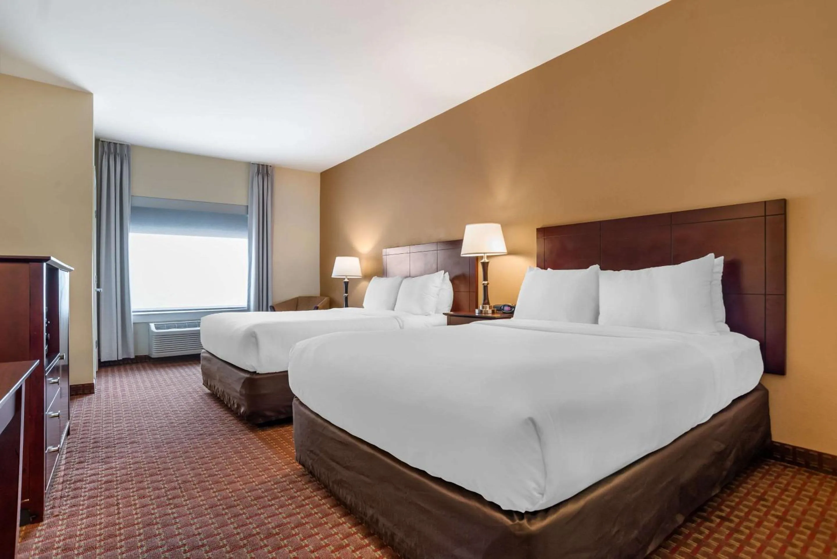 Bedroom, Bed in Comfort Inn & Suites