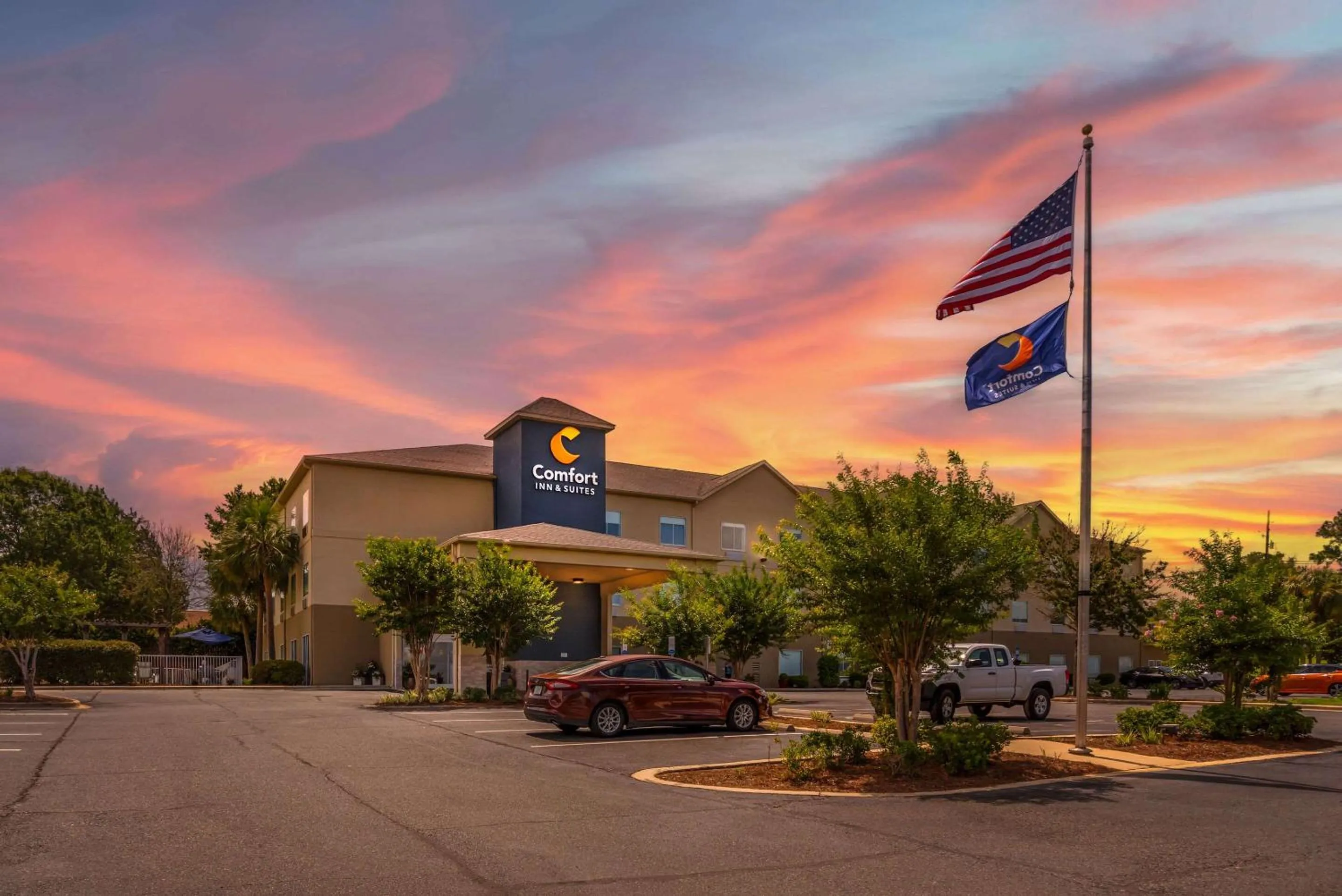 Property building in Comfort Inn & Suites