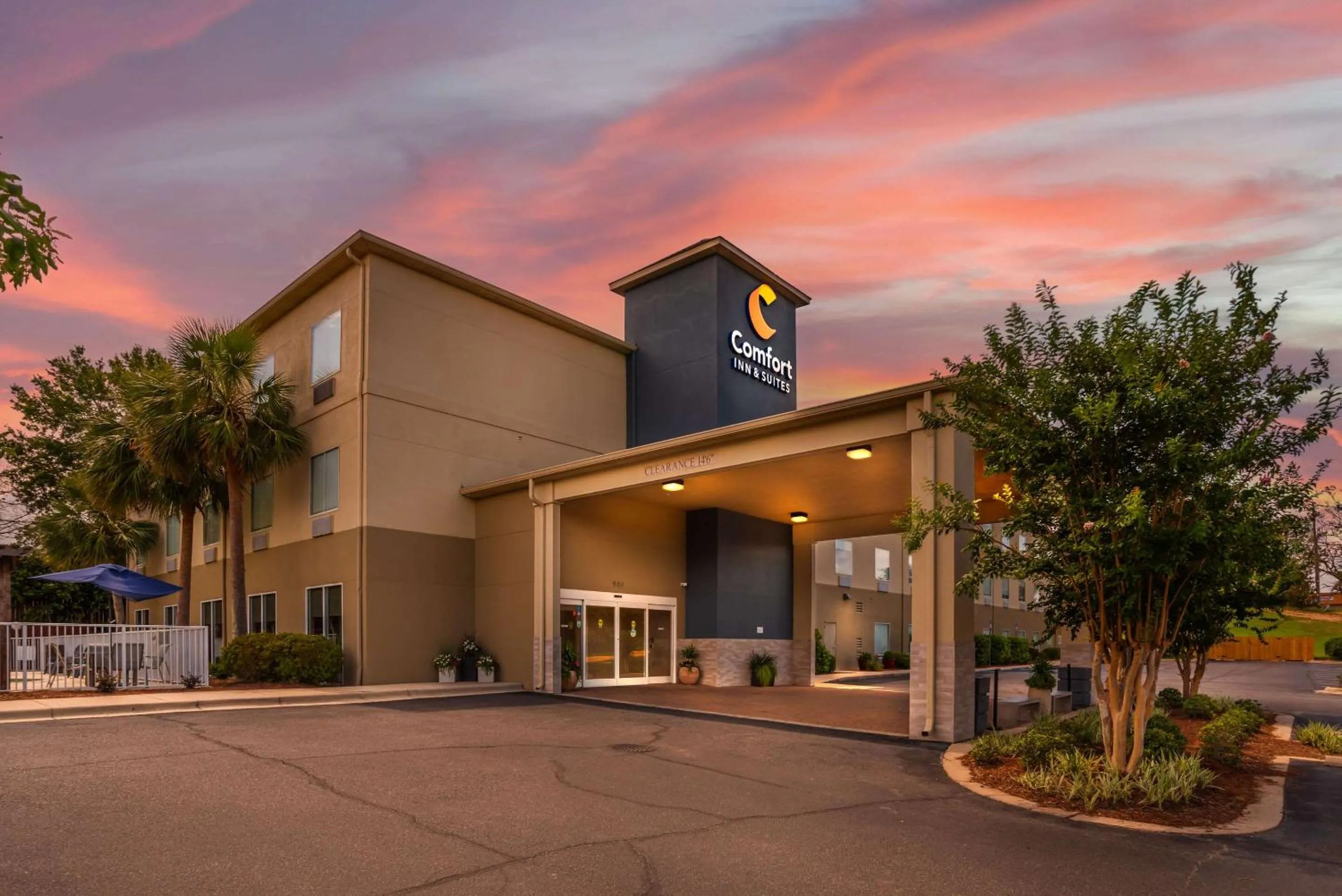 Property building in Comfort Inn & Suites