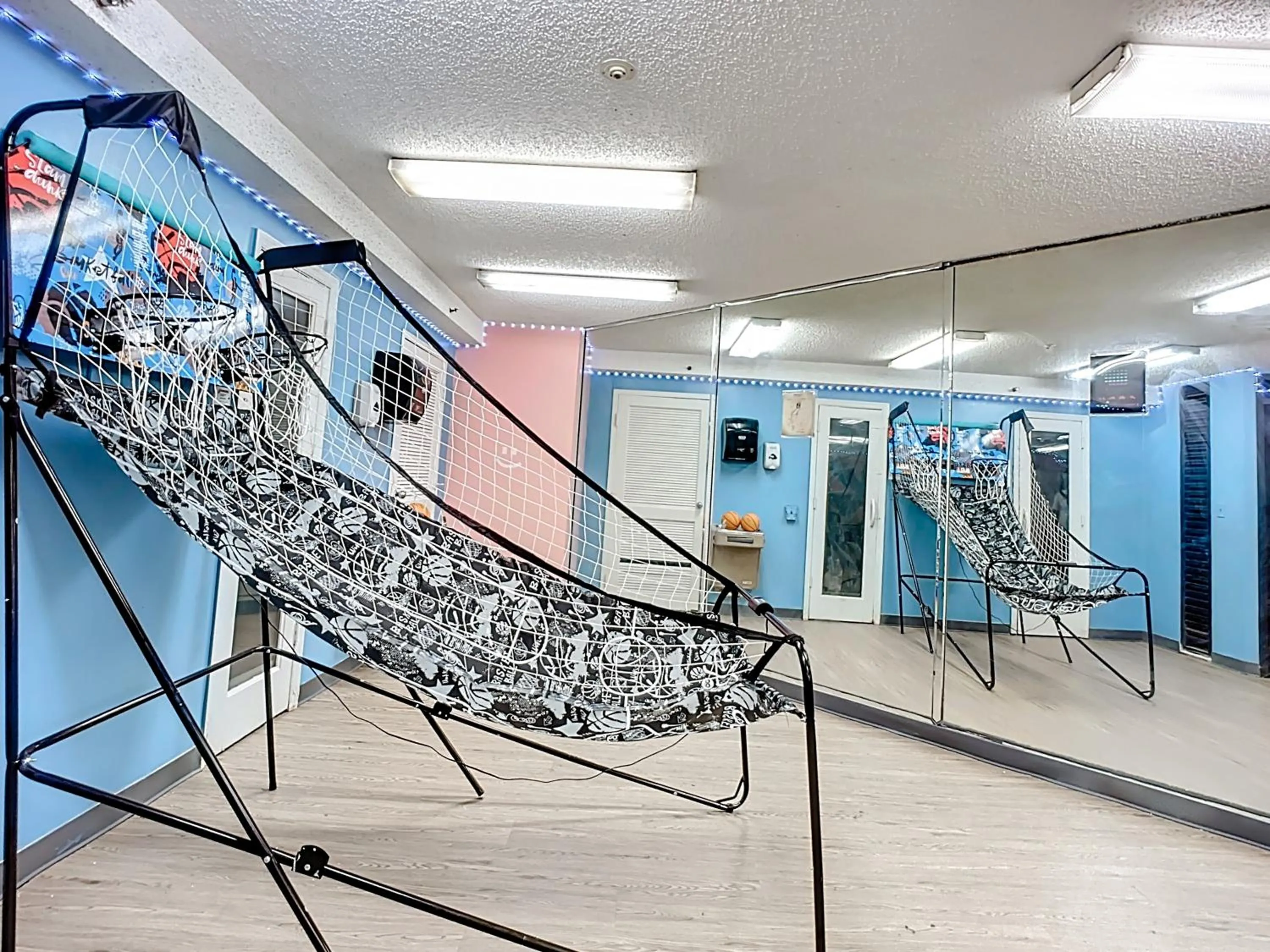 Game Room in Stayable Jax West