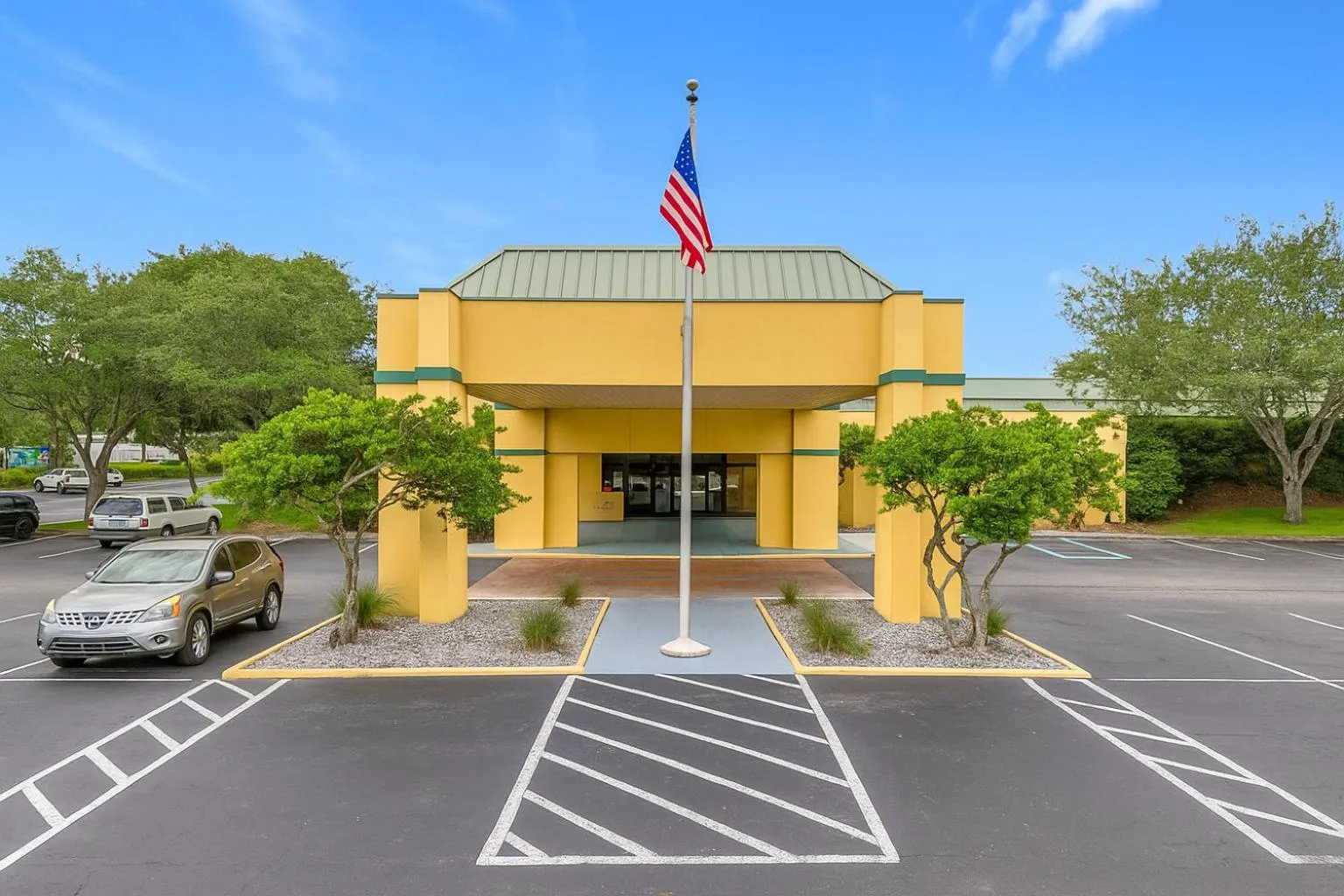 Property building in Stayable Jax West