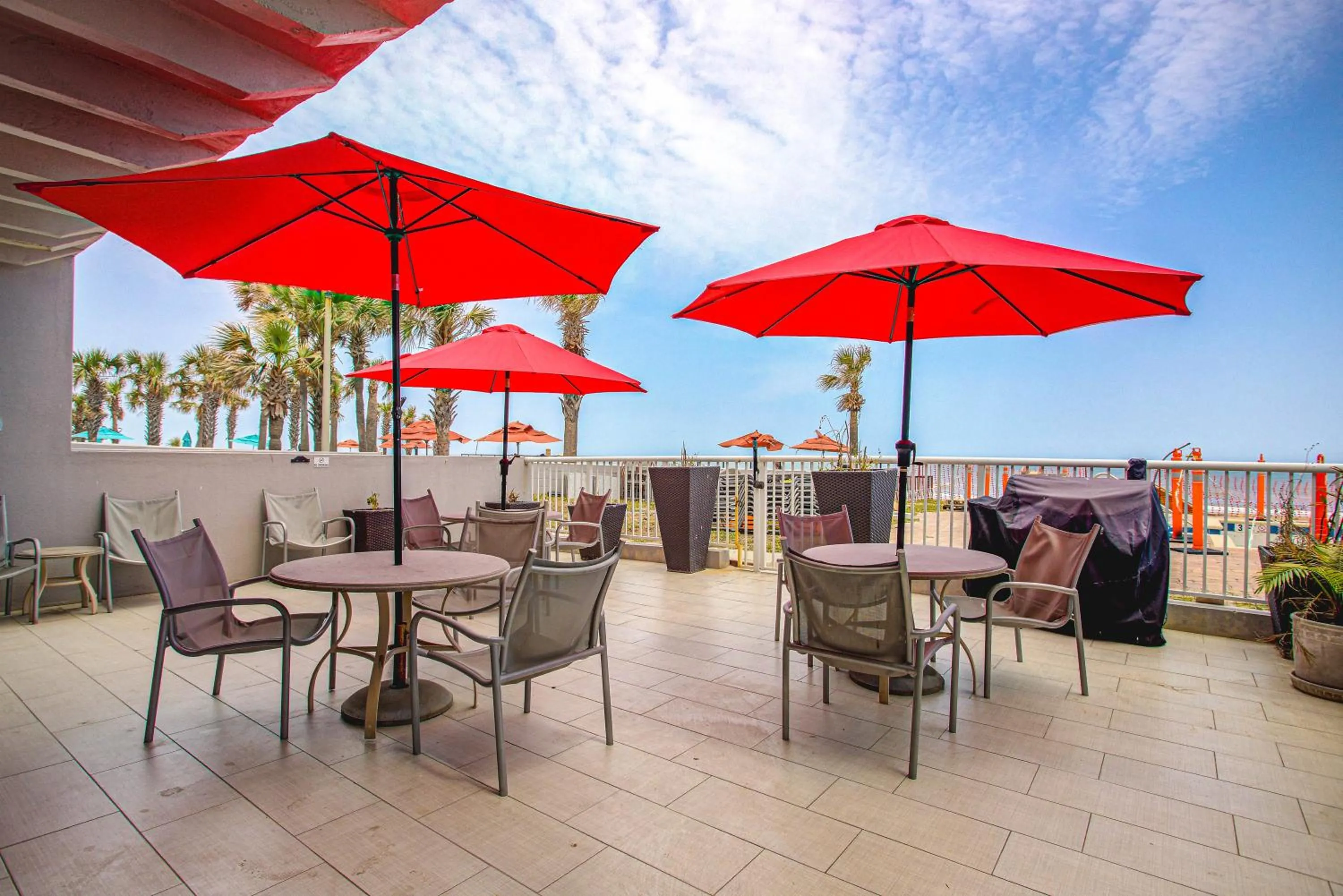 Property building in Beach House Inn