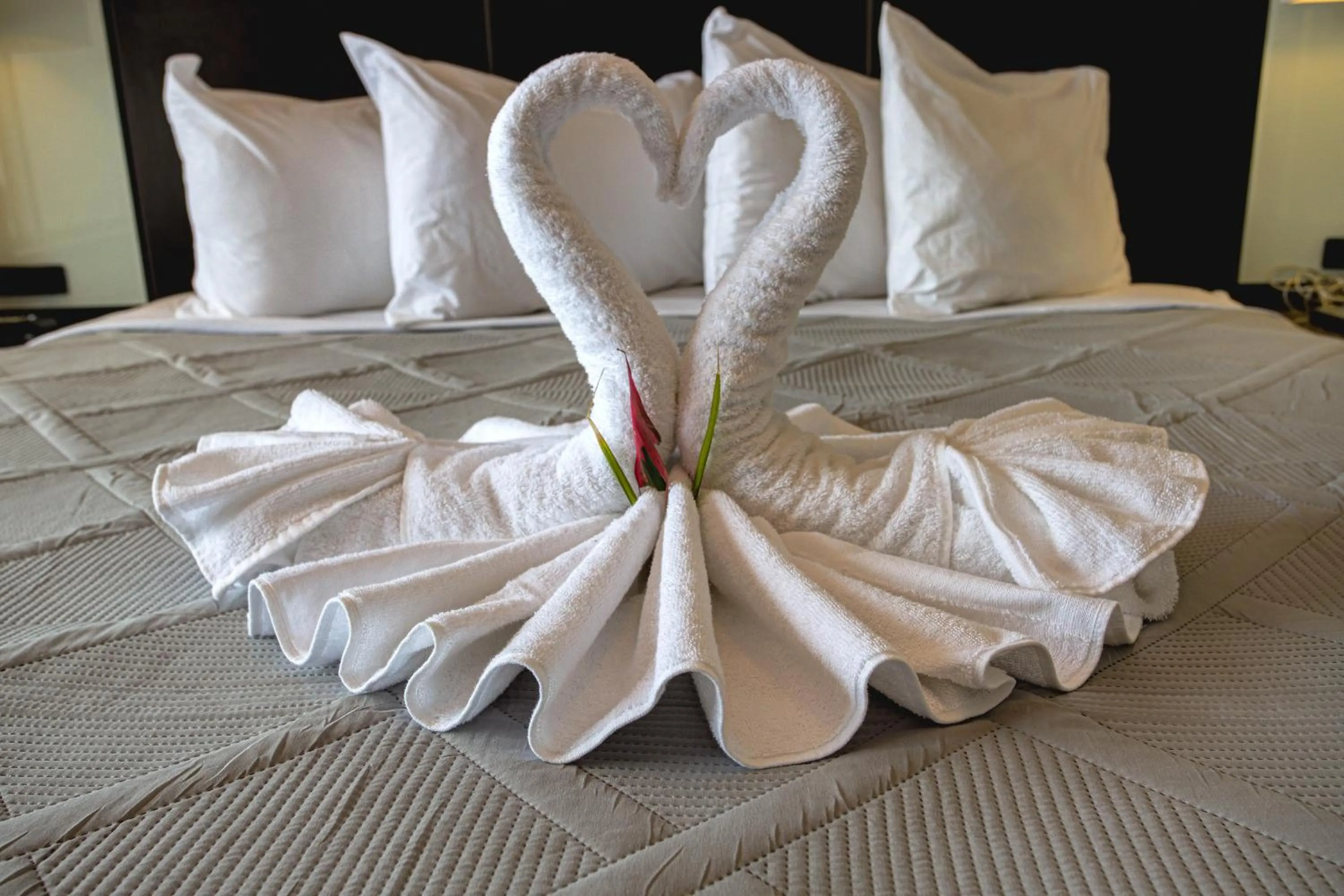 Decorative detail, Bed in Beach House Inn