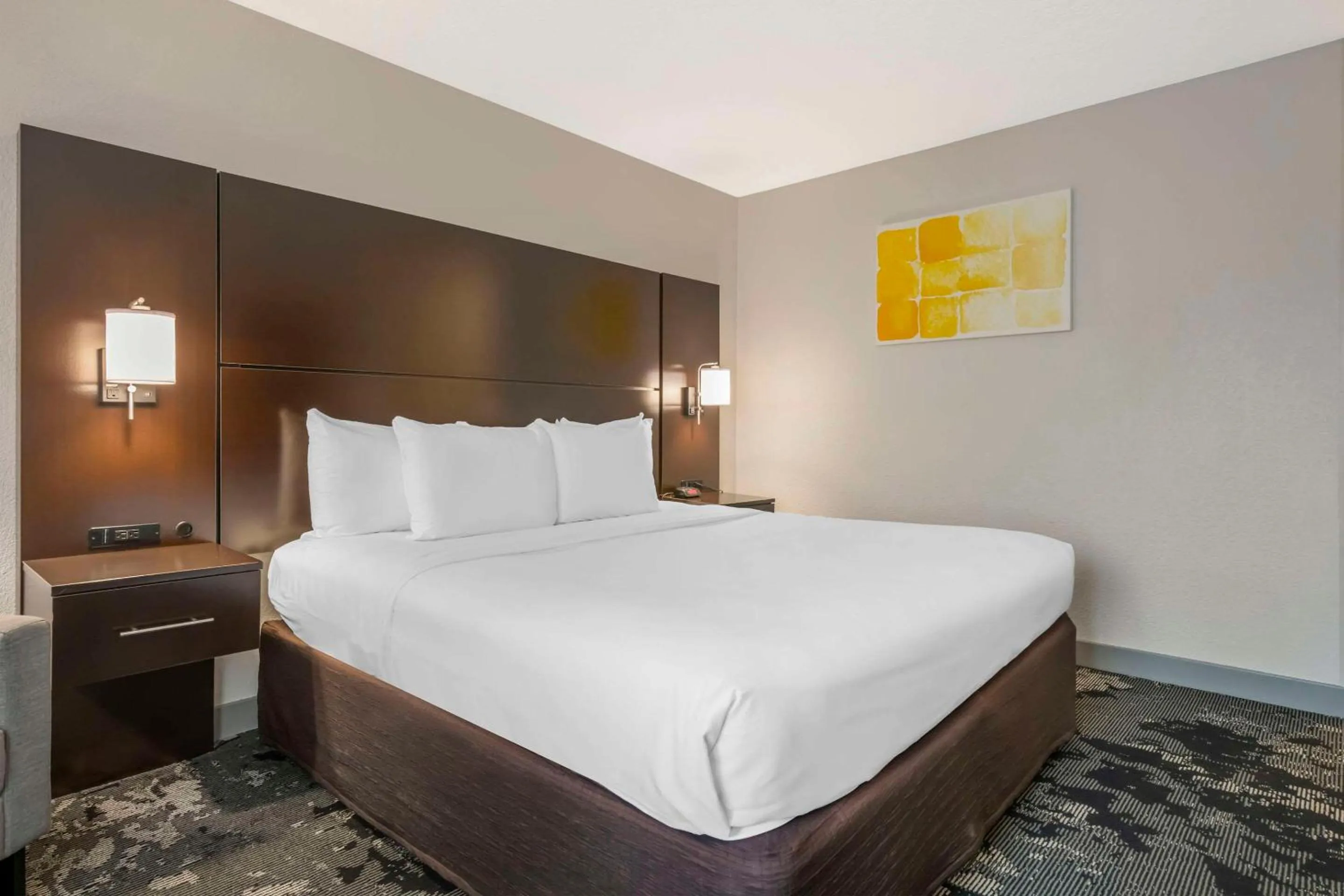 Bedroom, Bed in Comfort Inn & Suites Near Universal Orlando Resort-Convention Ctr
