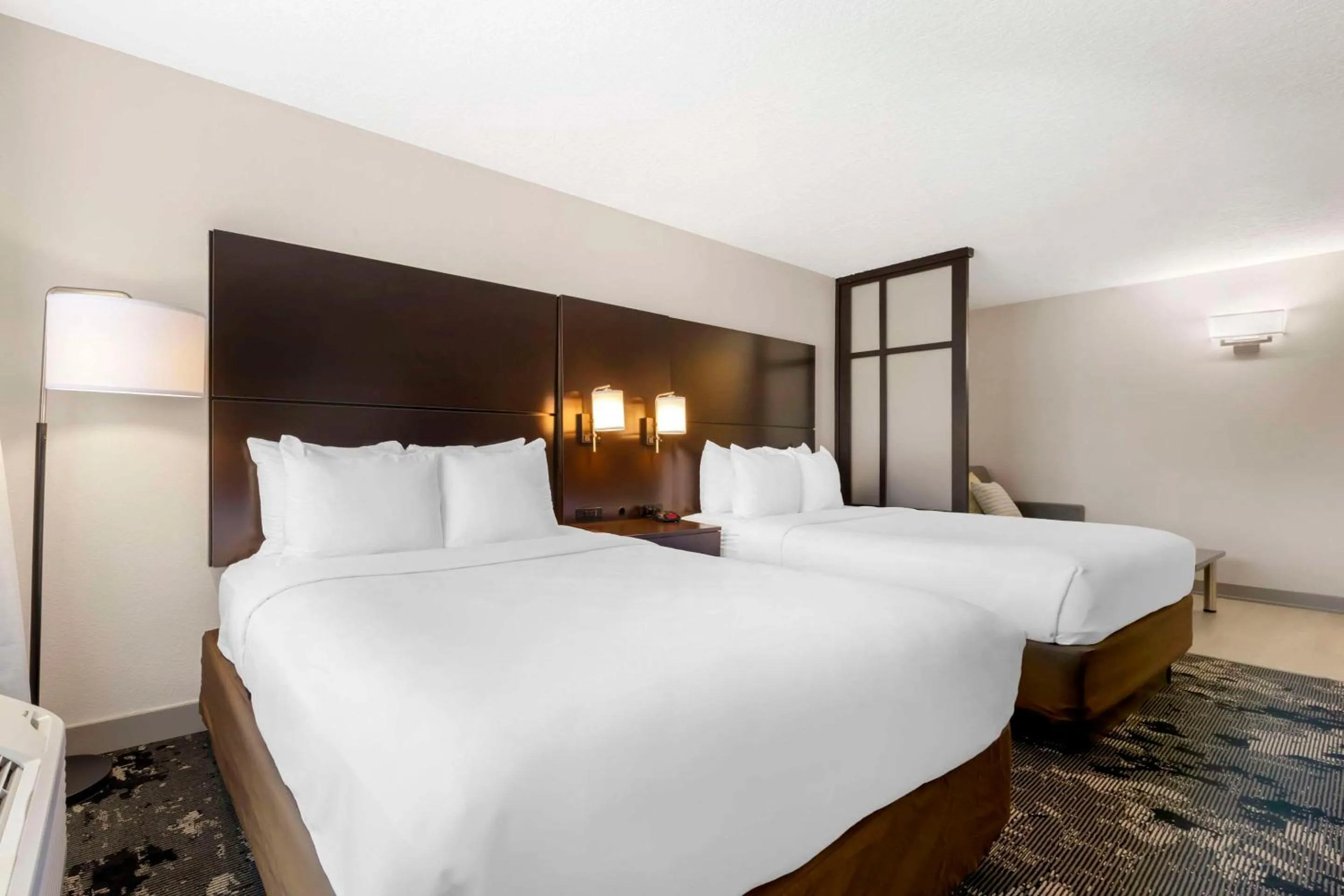 Bedroom, Bed in Comfort Inn & Suites Near Universal Orlando Resort-Convention Ctr