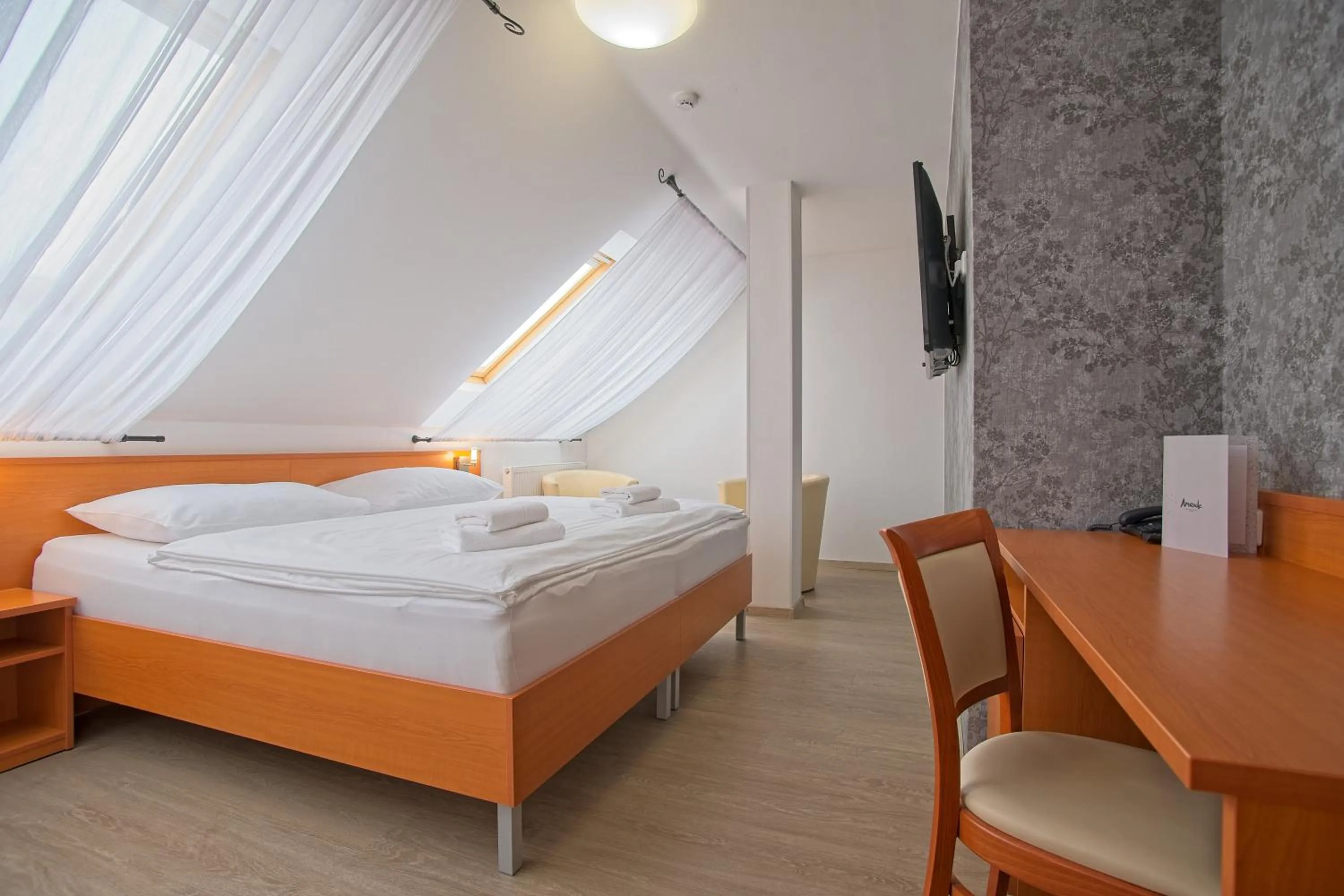 Bed in Wine Wellness Hotel Amande Hustopeče