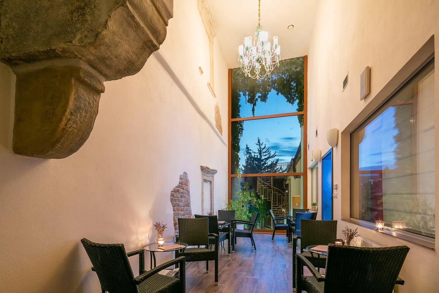 Hot Tub in Wine Wellness Hotel Amande Hustopeče