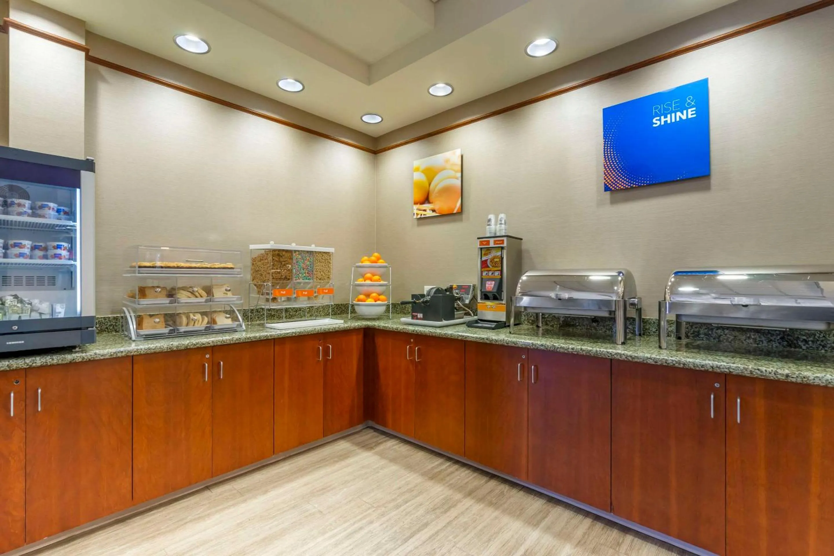 Breakfast in Comfort Suites Sarasota-Siesta Key