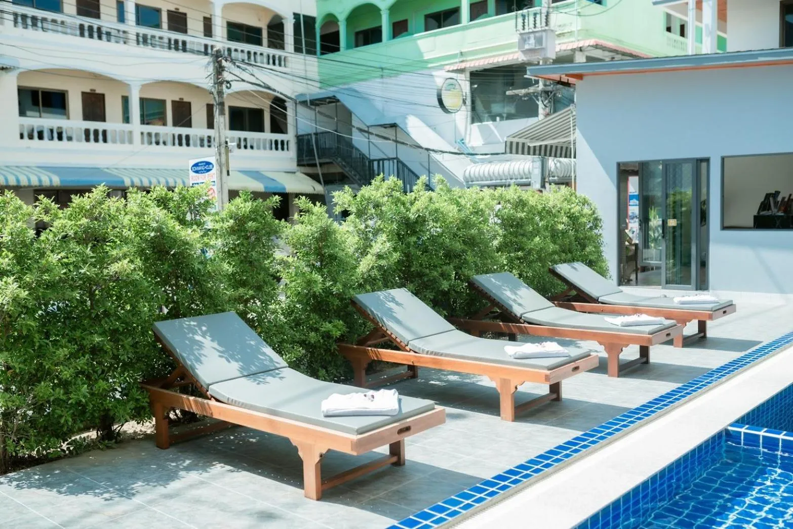 Patio in Coconut Grove Hotel Samui