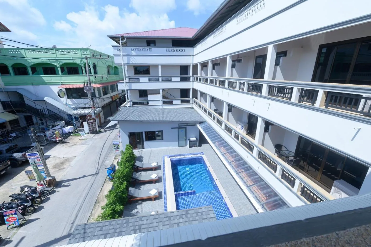 Property building in Coconut Grove Hotel Samui