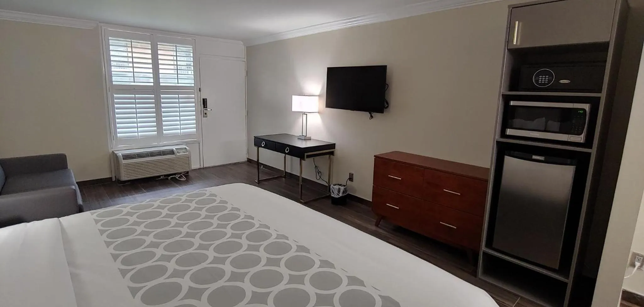 Bedroom, Bed in Equus Inn I75