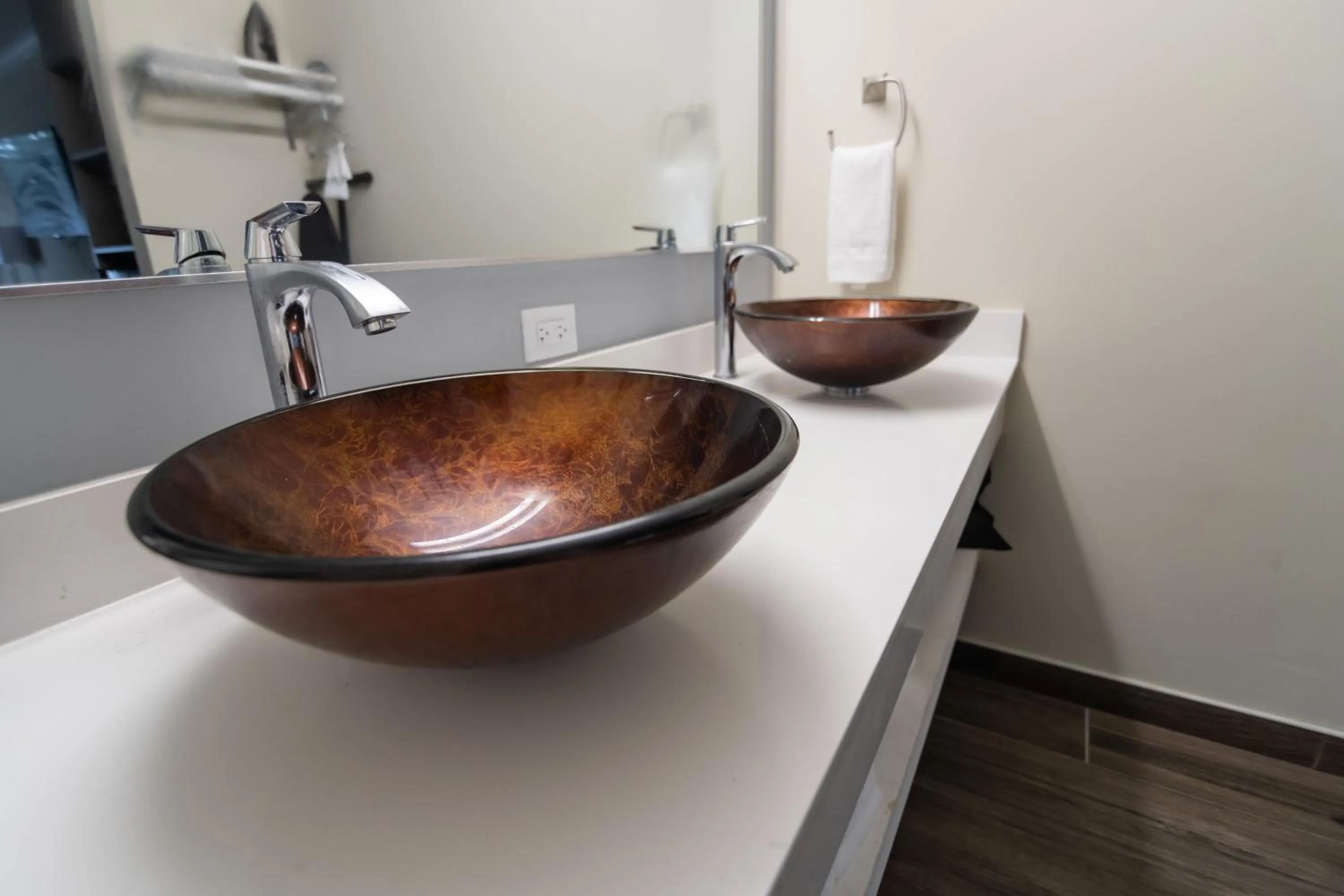 Bathroom in Equus Inn I75