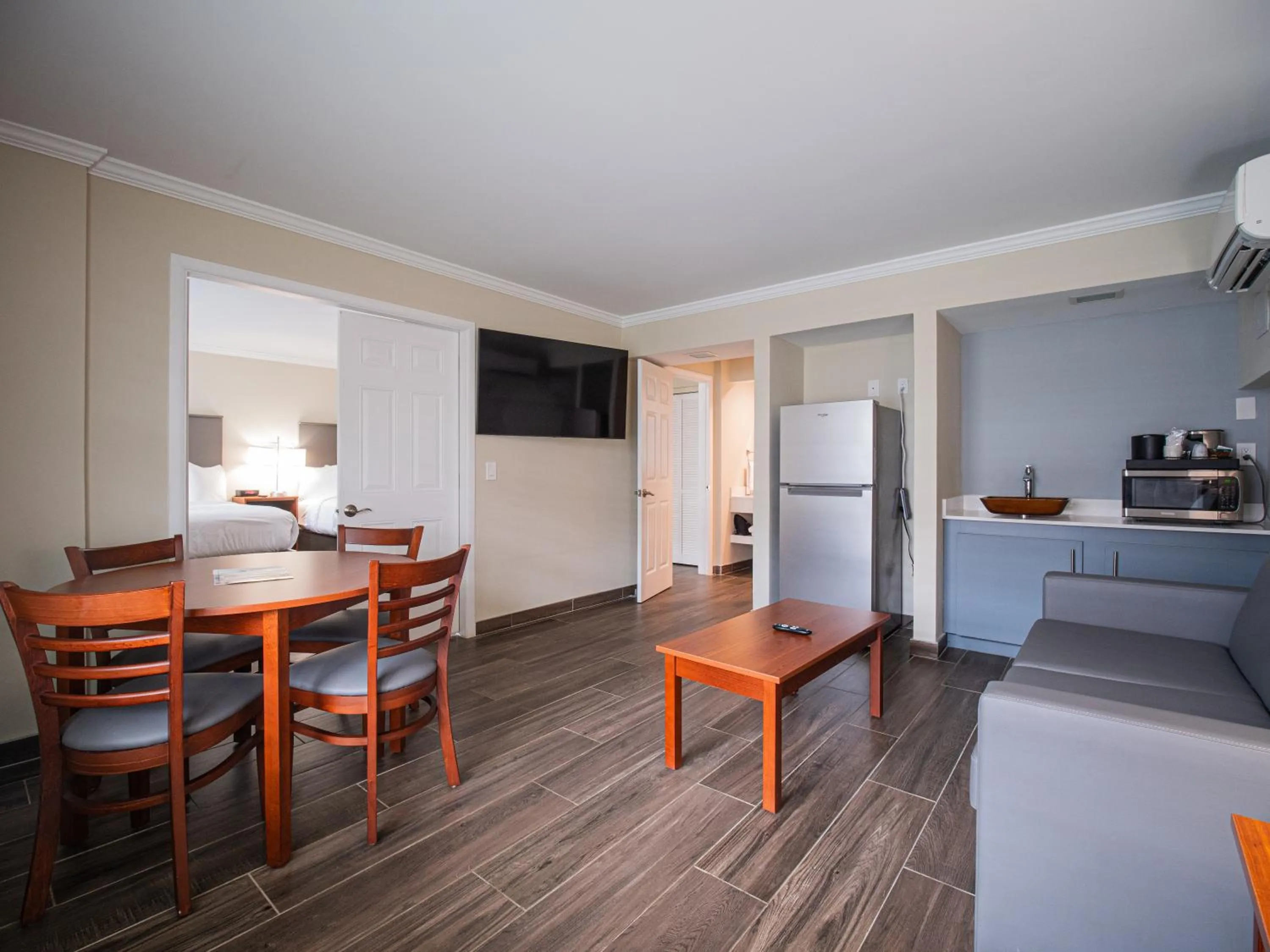 Kitchen or kitchenette in Equus Inn I75