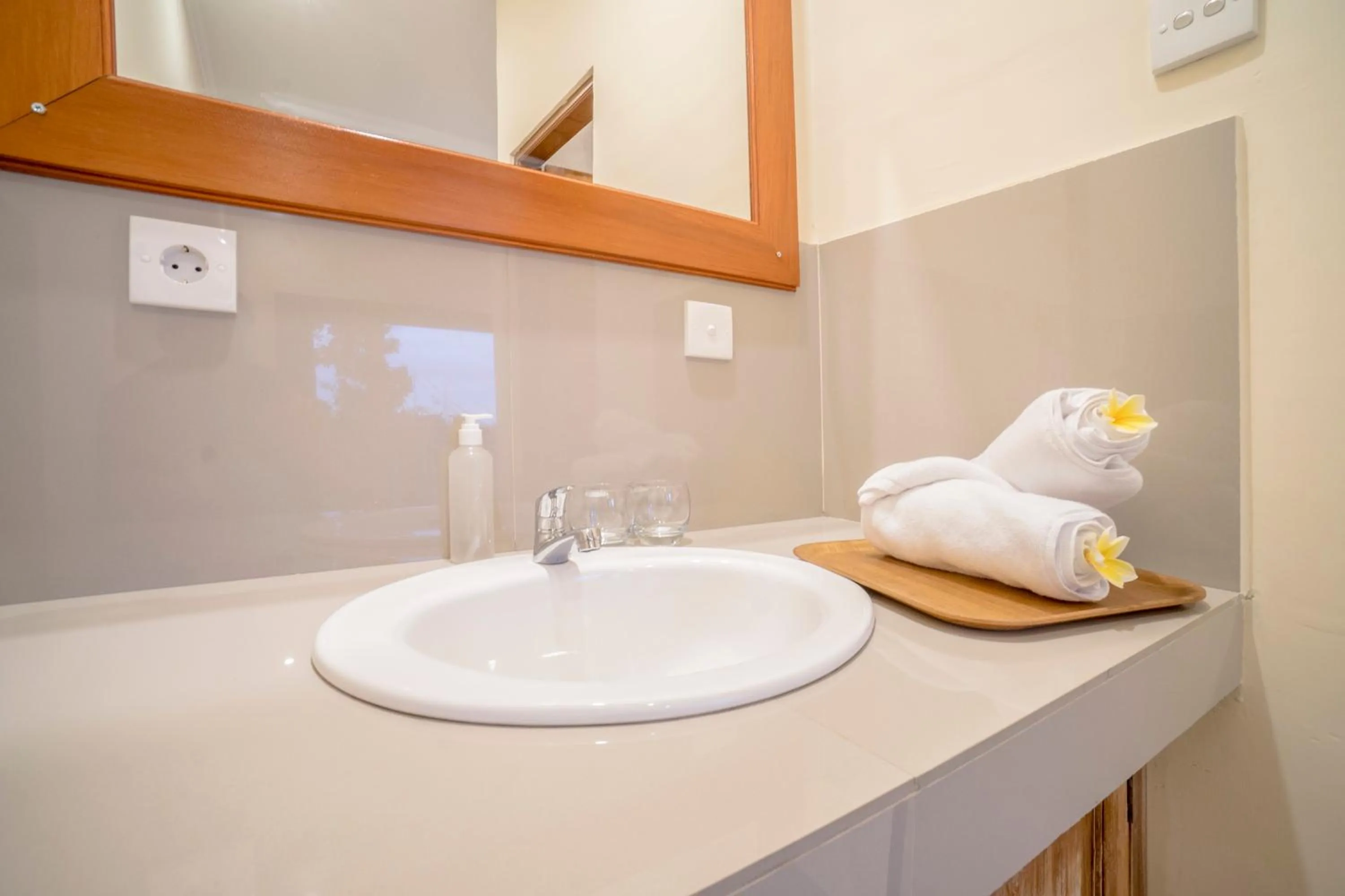 Bathroom in Saka House