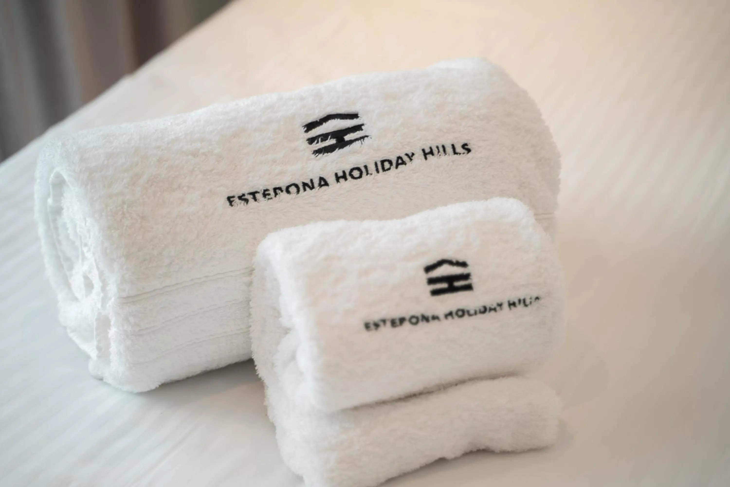 Property logo or sign in Estepona Holiday Hills