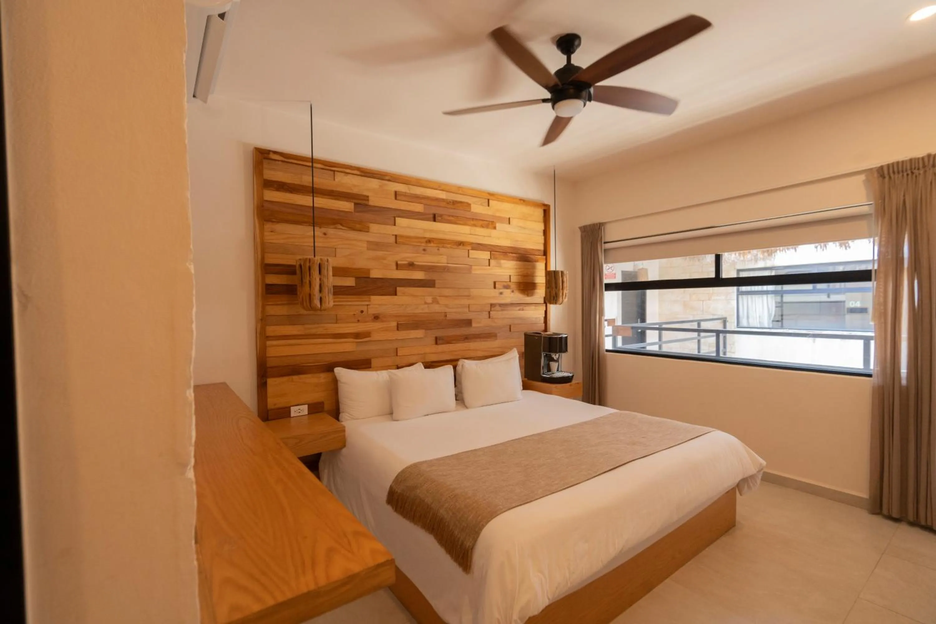 TV and multimedia, Bed in Mayan Monkey Tulum - Social Hotel