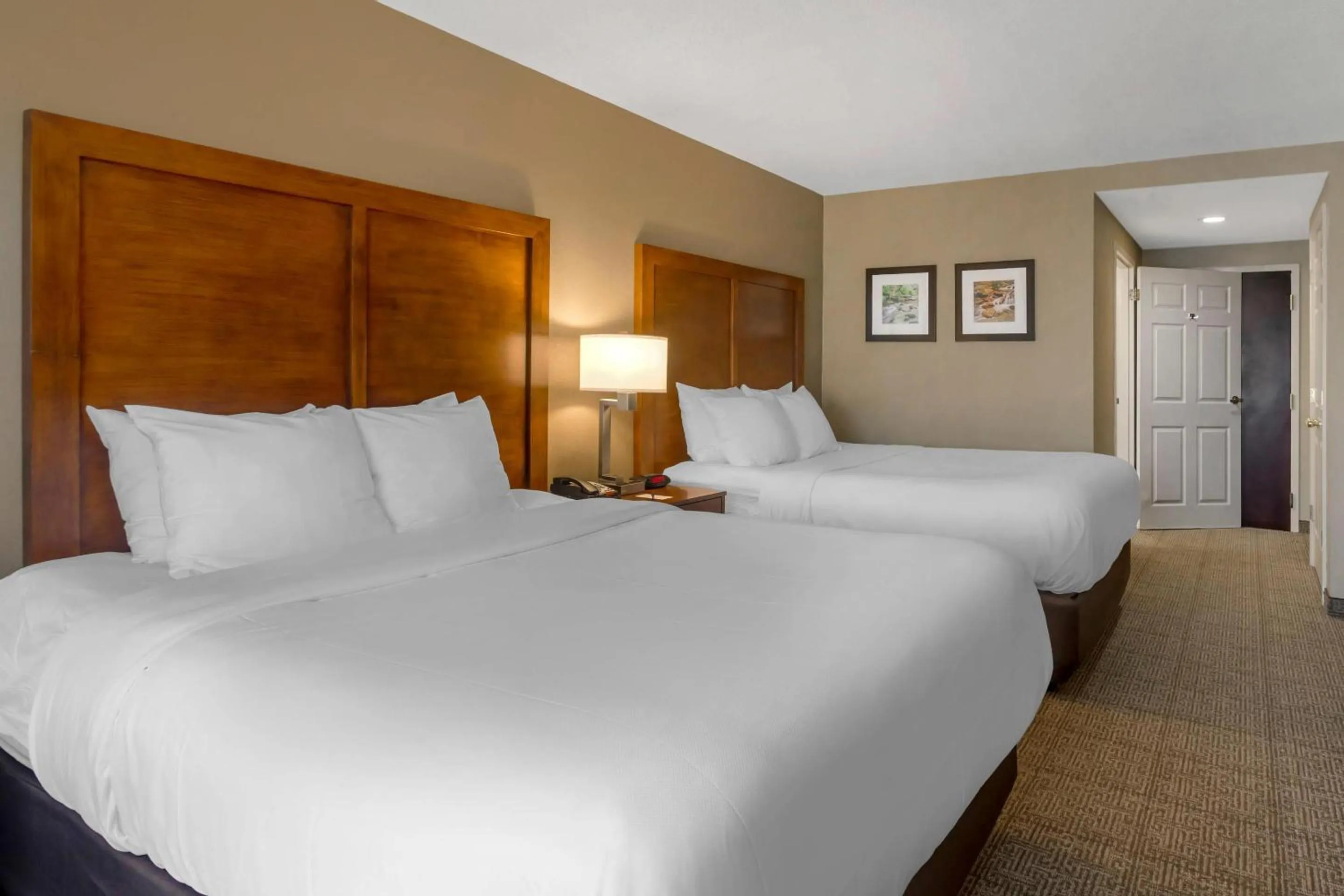 Bedroom, Bed in Comfort Inn & Suites Peachtree Corners - Norcross