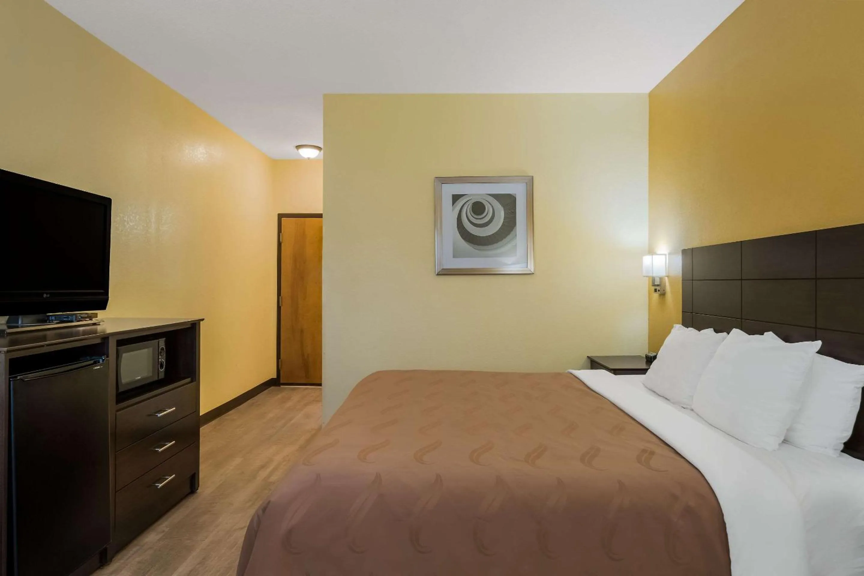 Bedroom, Bed in Quality Inn Jefferson at I-85