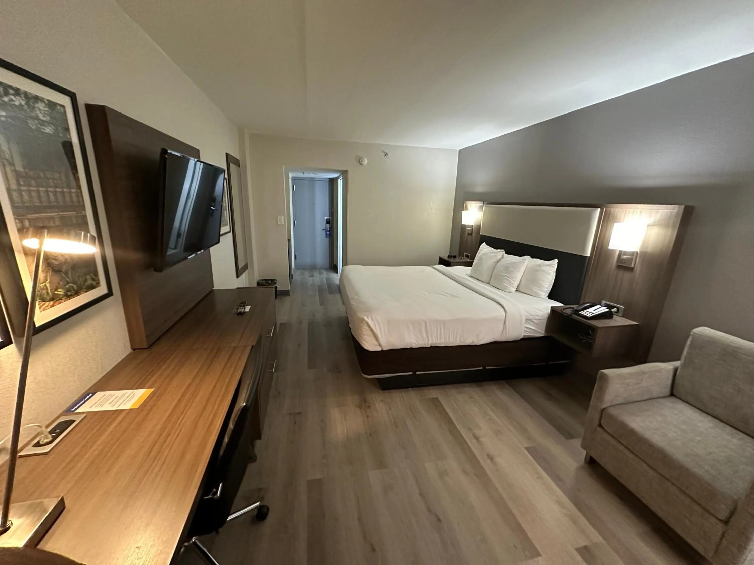 Bed in Comfort Inn Conyers