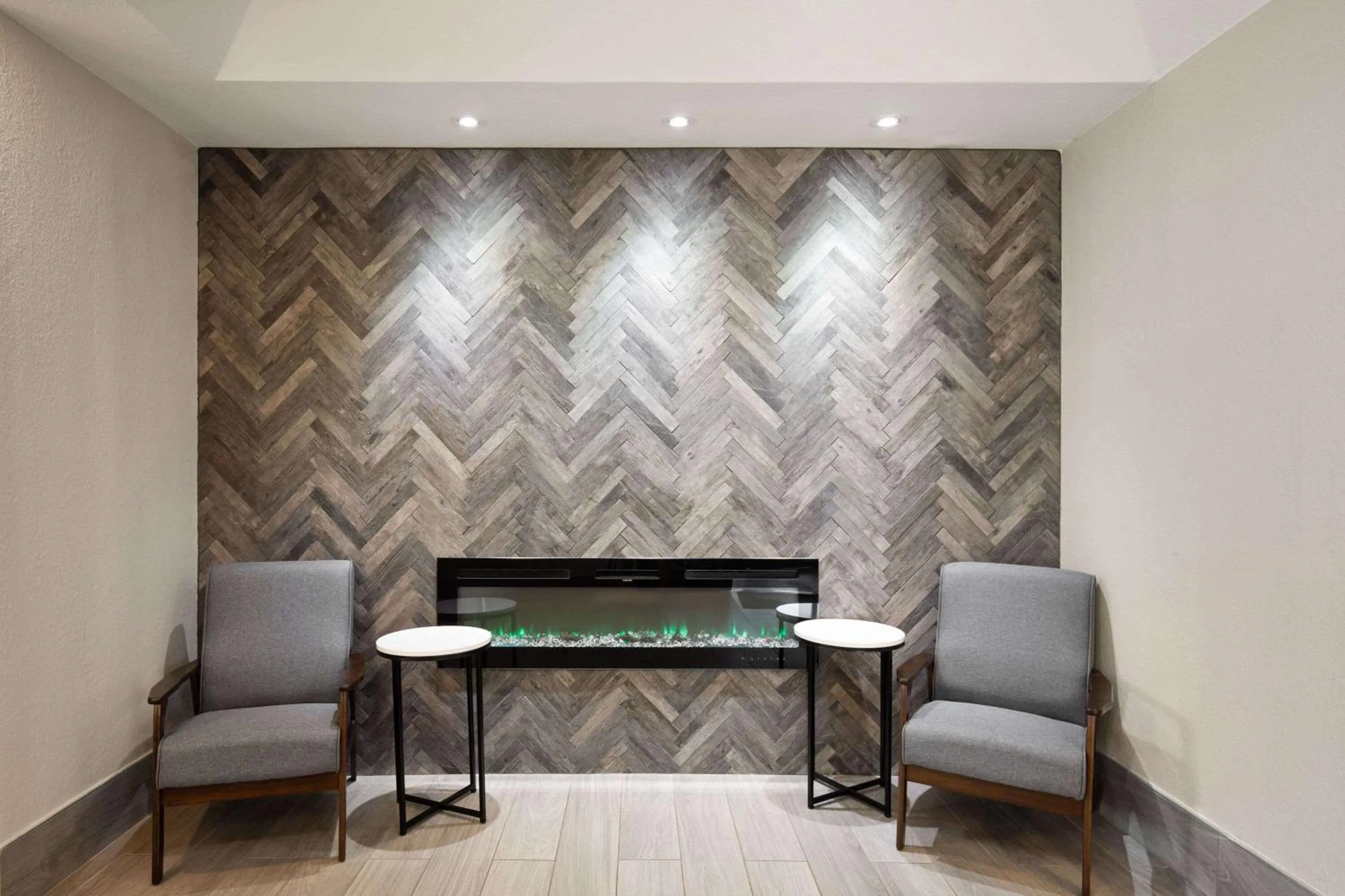 Lobby or reception in Days Inn by Wyndham Helen