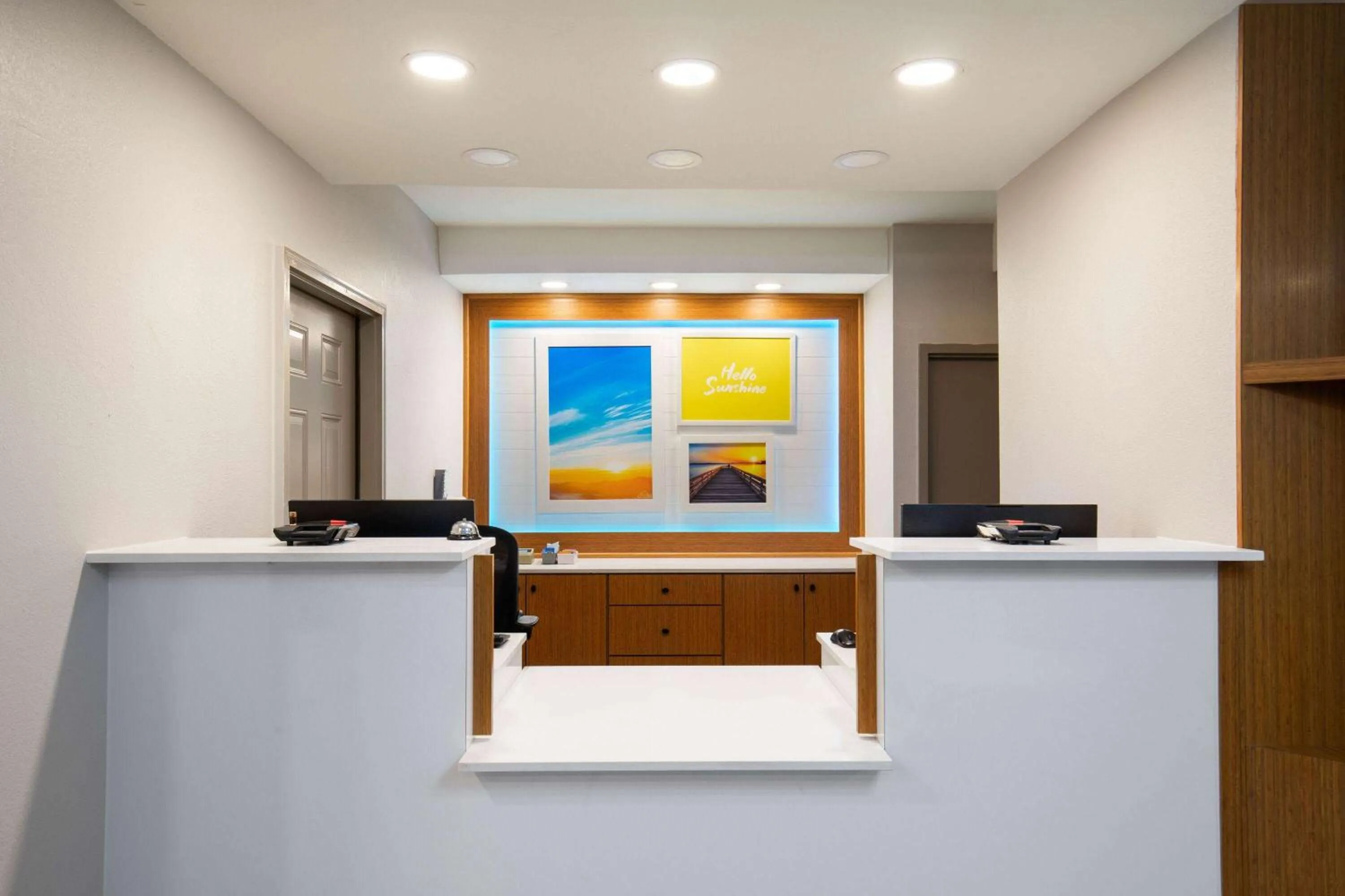 Lobby or reception in Days Inn by Wyndham Helen
