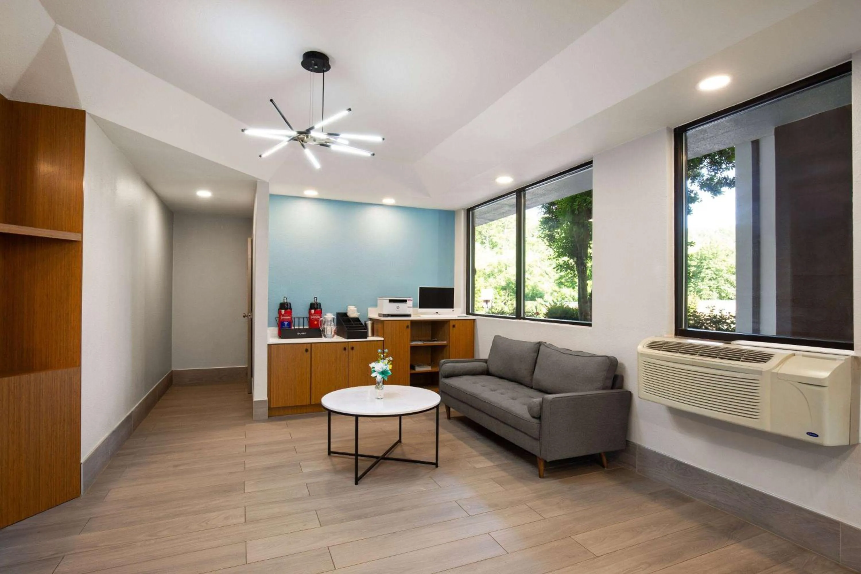 Lobby or reception in Days Inn by Wyndham Helen