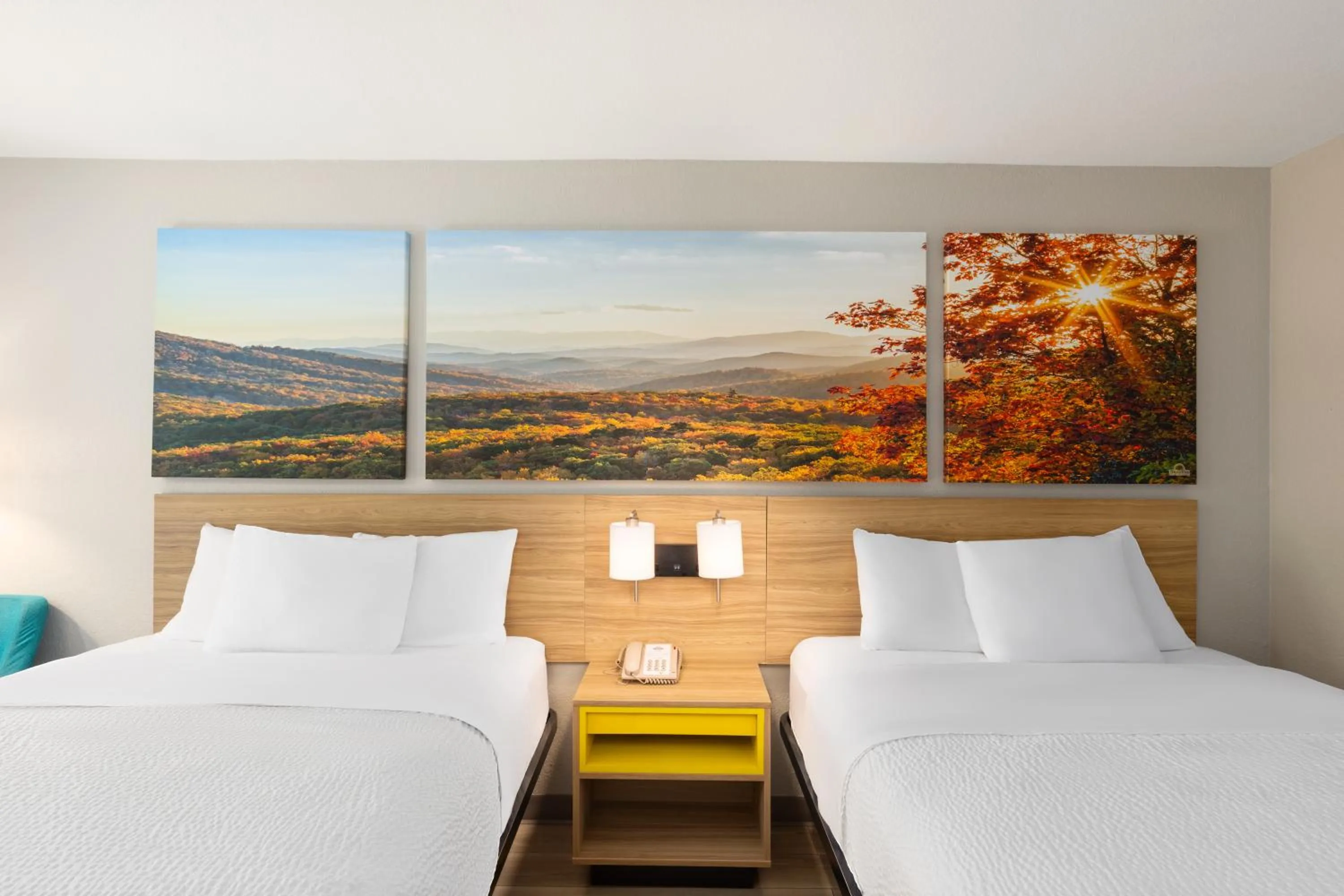 Bed in Days Inn by Wyndham Helen