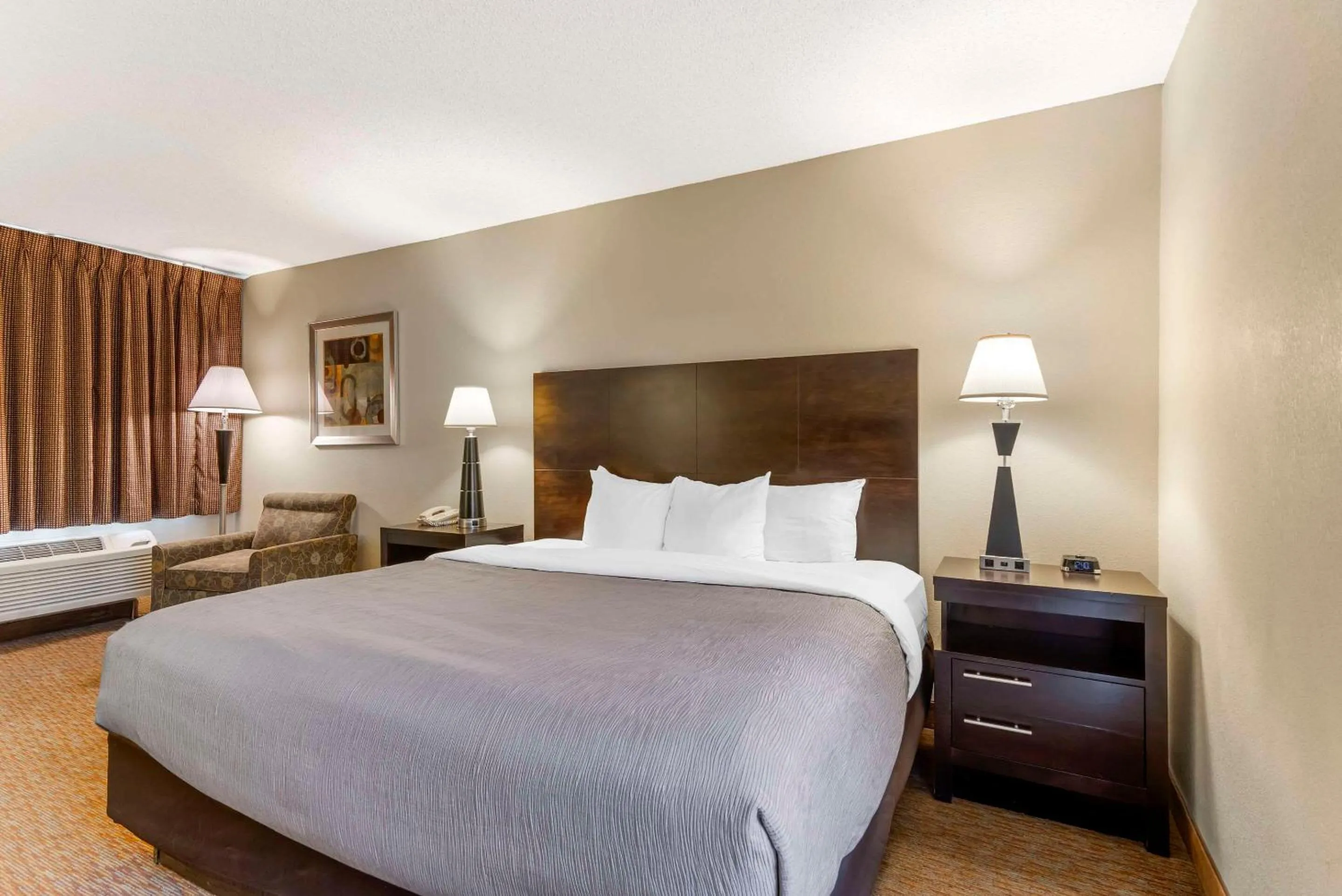 Bedroom, Bed in Quality Inn Cordele