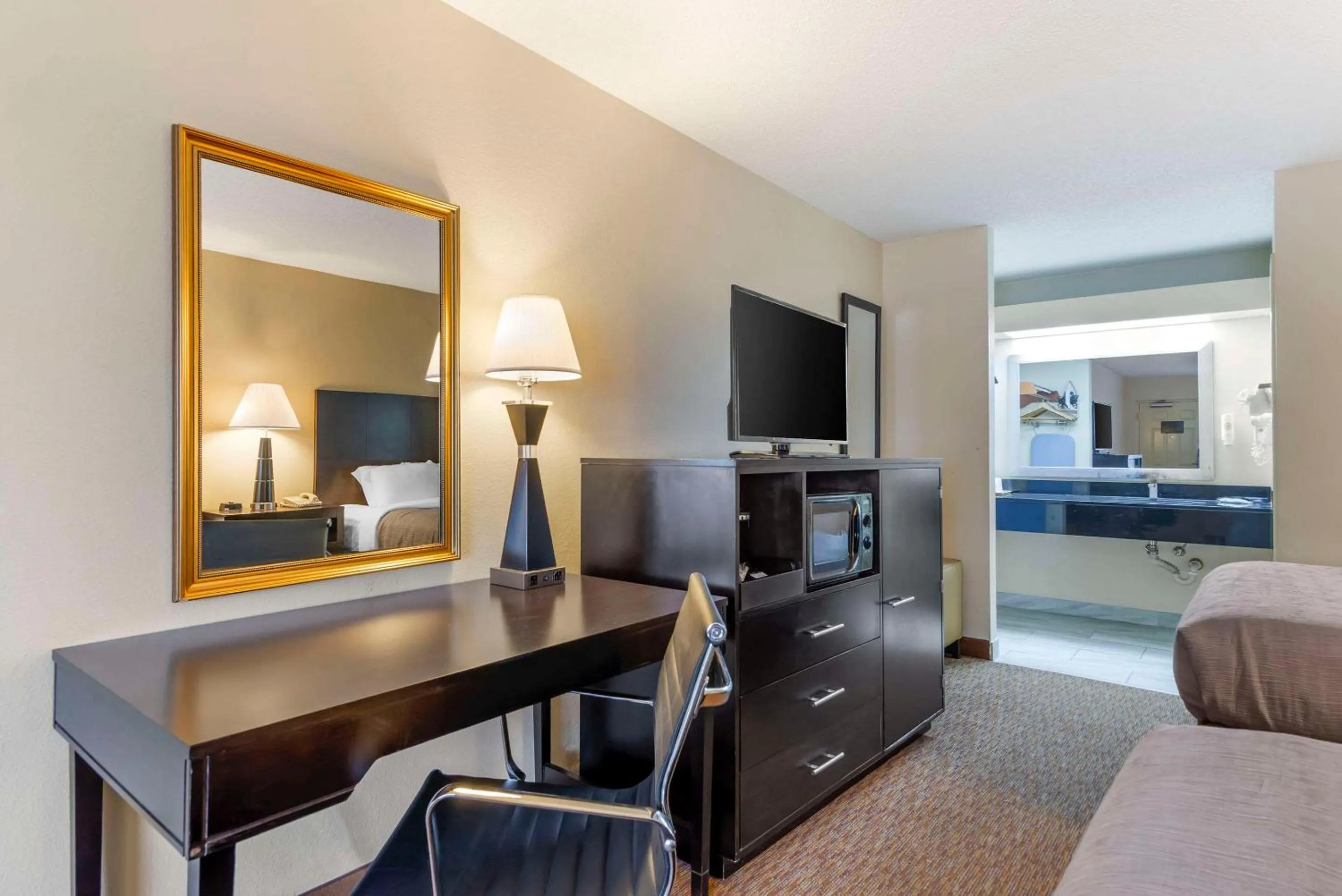 Bedroom in Quality Inn Cordele